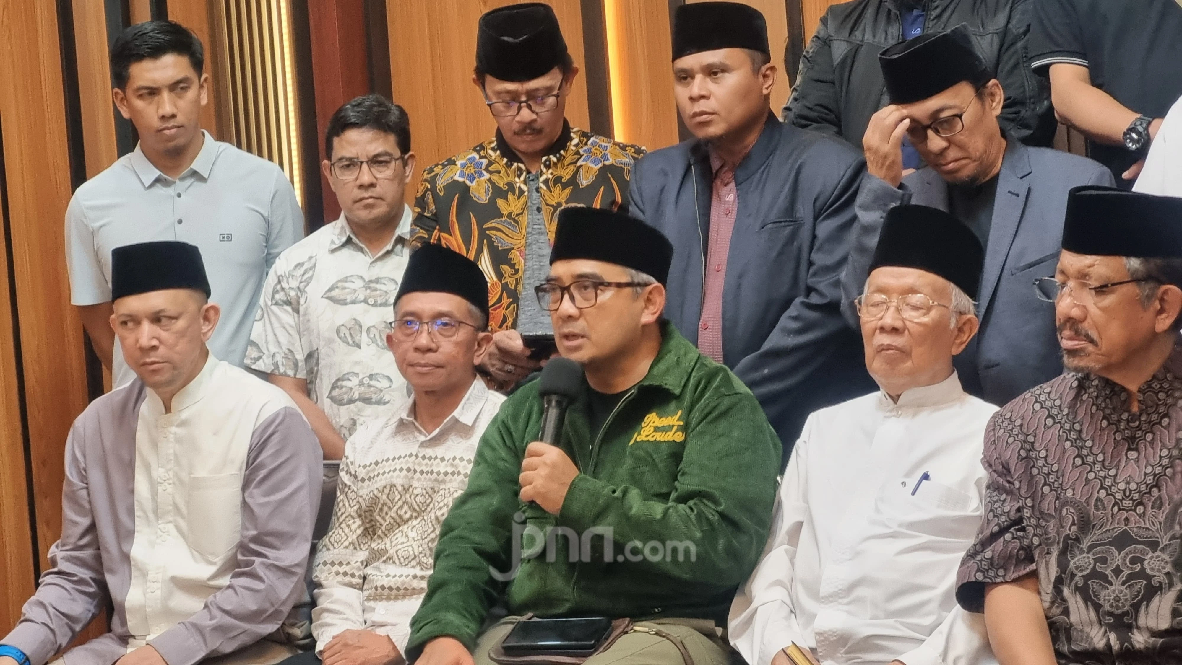 Usai Kerusuhan, Pemkot Bandung Kerahkan Satpol PP dan Aktifkan Siskamling
