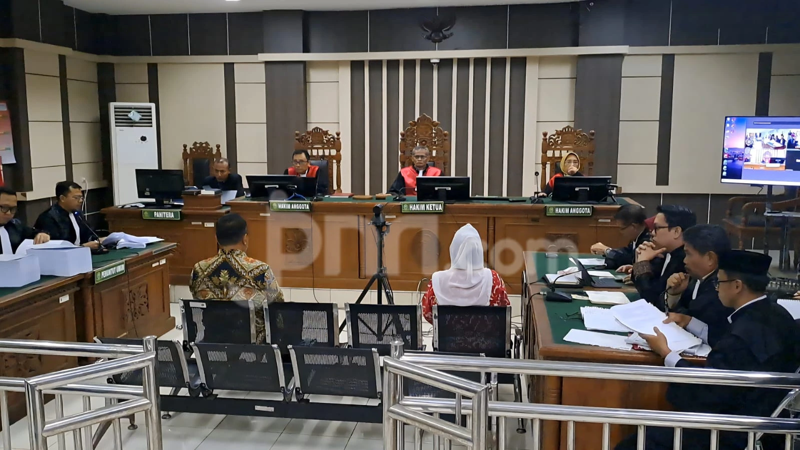 Sidang Korupsi: Eks Wali Kota Semarang Dituntut Penjara 6 Tahun, Suaminya Lebih Berat