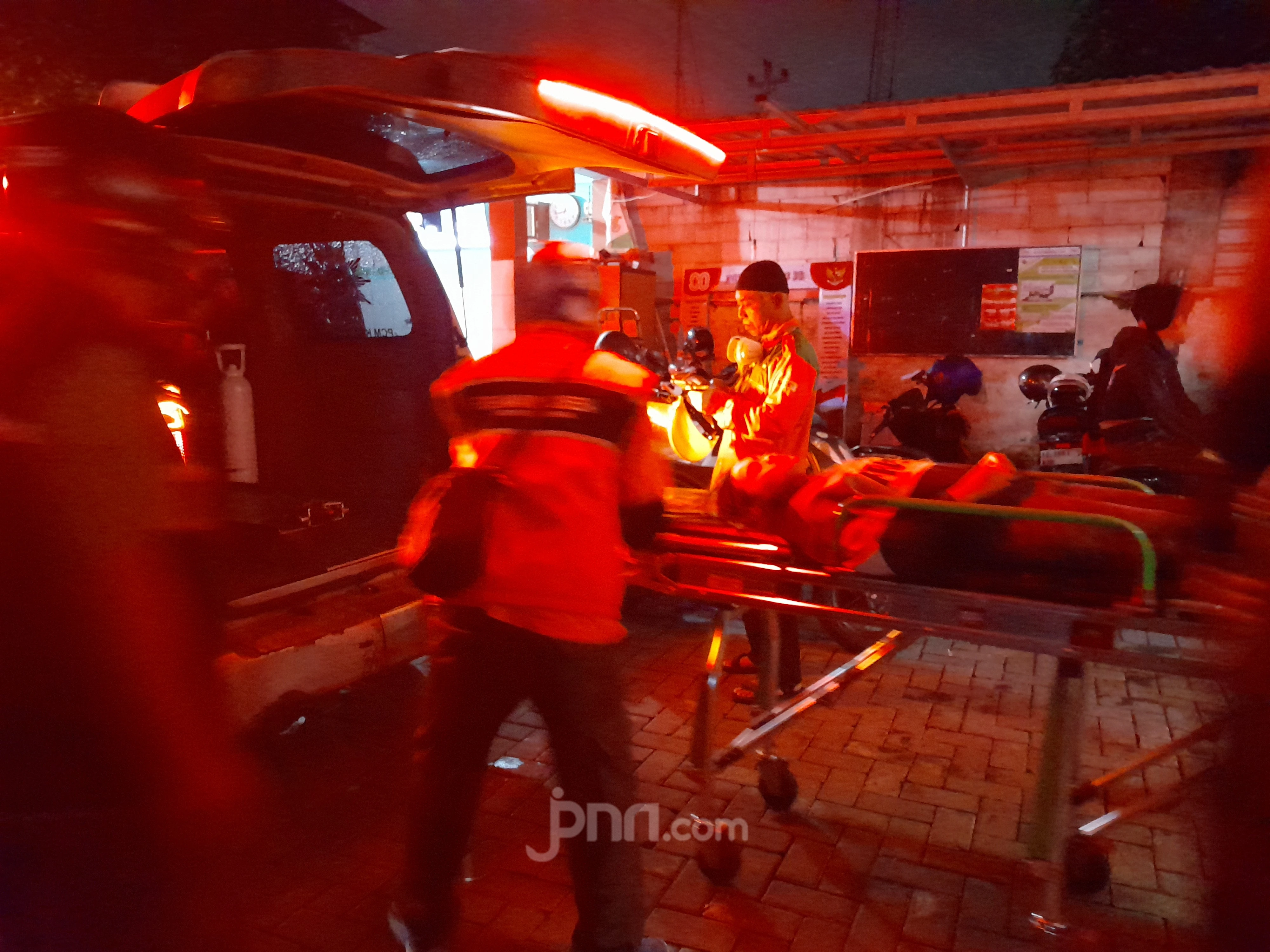 Sukarelawan Medis Rawat Puluhan Pedemo, Paling Parah Telapak Tangan Hancur