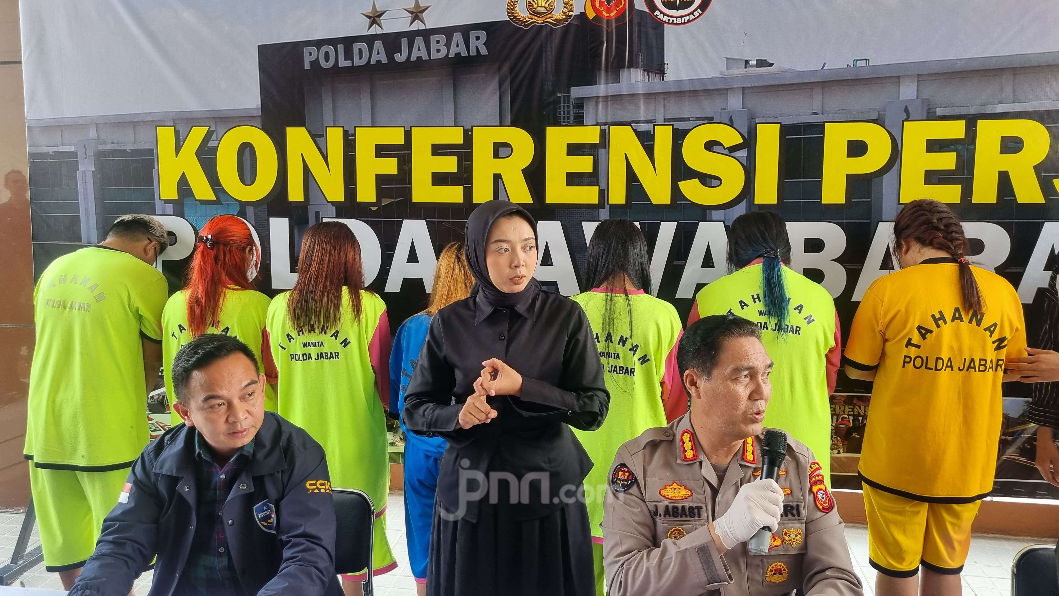 Polda Jabar Bongkar Tindak Pidana Streaming Pornografi via Aplikasi ‘Hani’