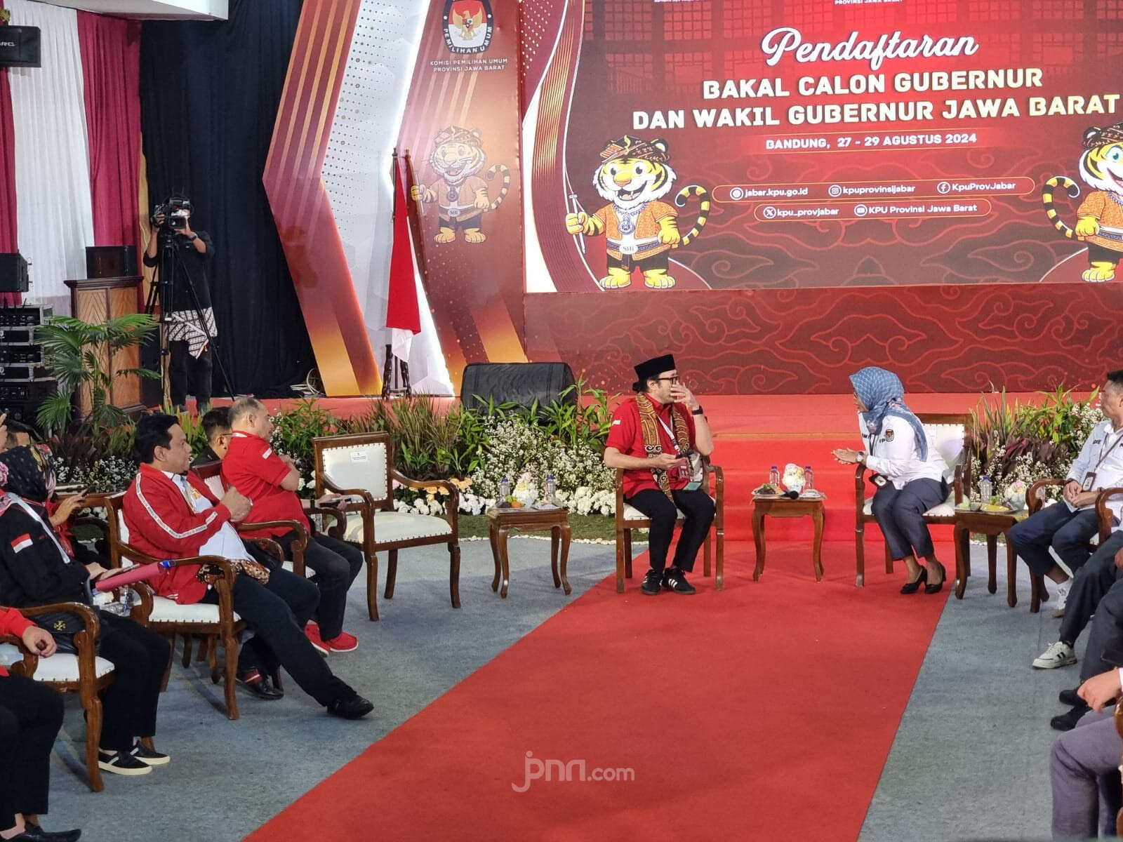 Aw Terkejut, Anies Wassalam, PDIP Pilih Usung Jeje dan Ronald di Pilgub Jabar