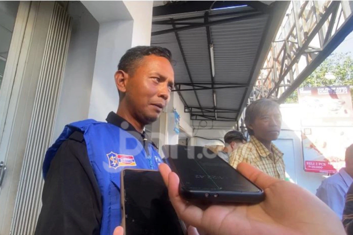 Was-Was, Jukir Resmi Minimarket di Surabaya Diintimidasi Preman Minta Jatah Lahan
