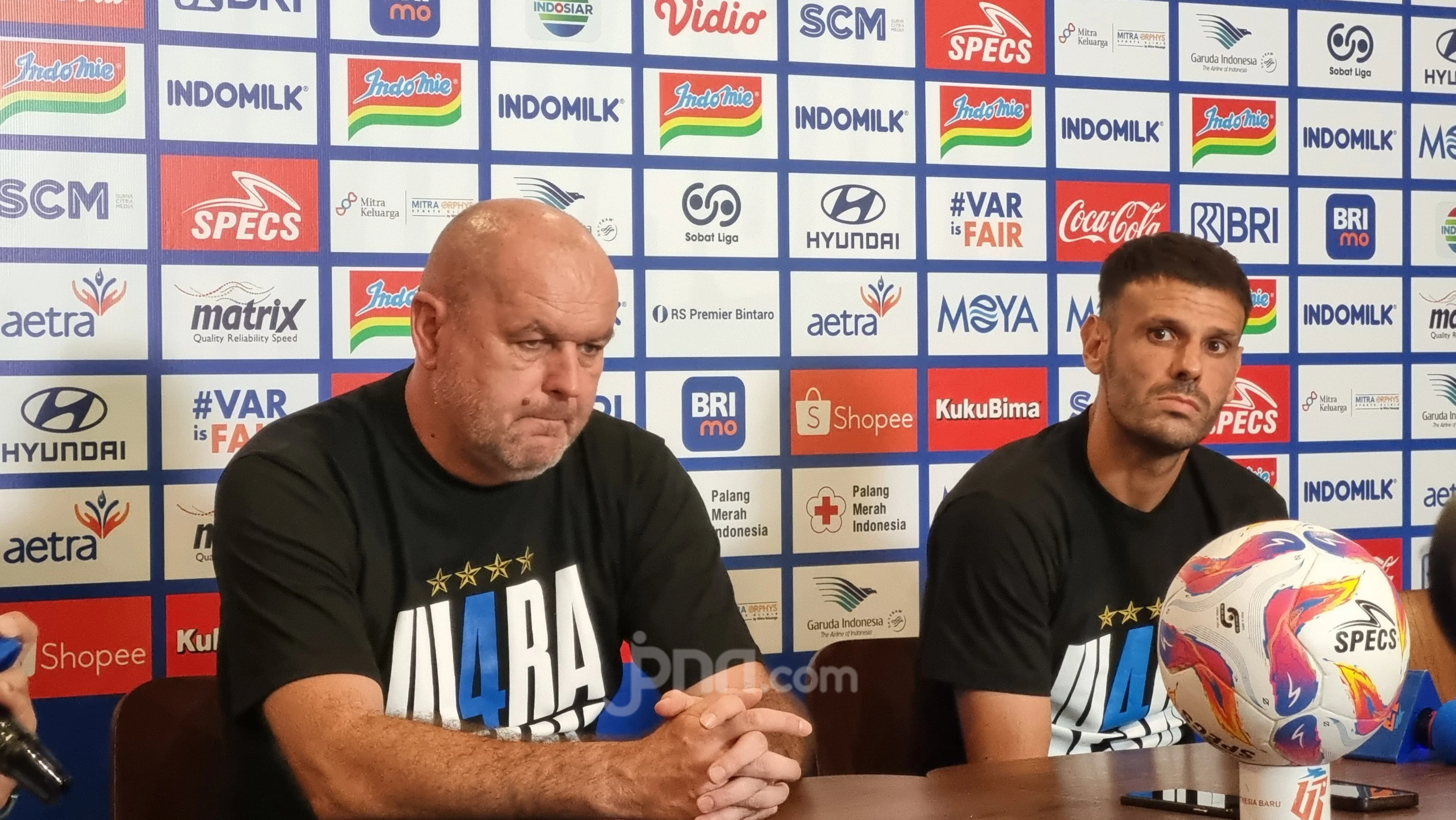 Bojan Hodak Buka Peluang Mainkan Jupe dan Igbonefo Saat Persib Kontra Persita
