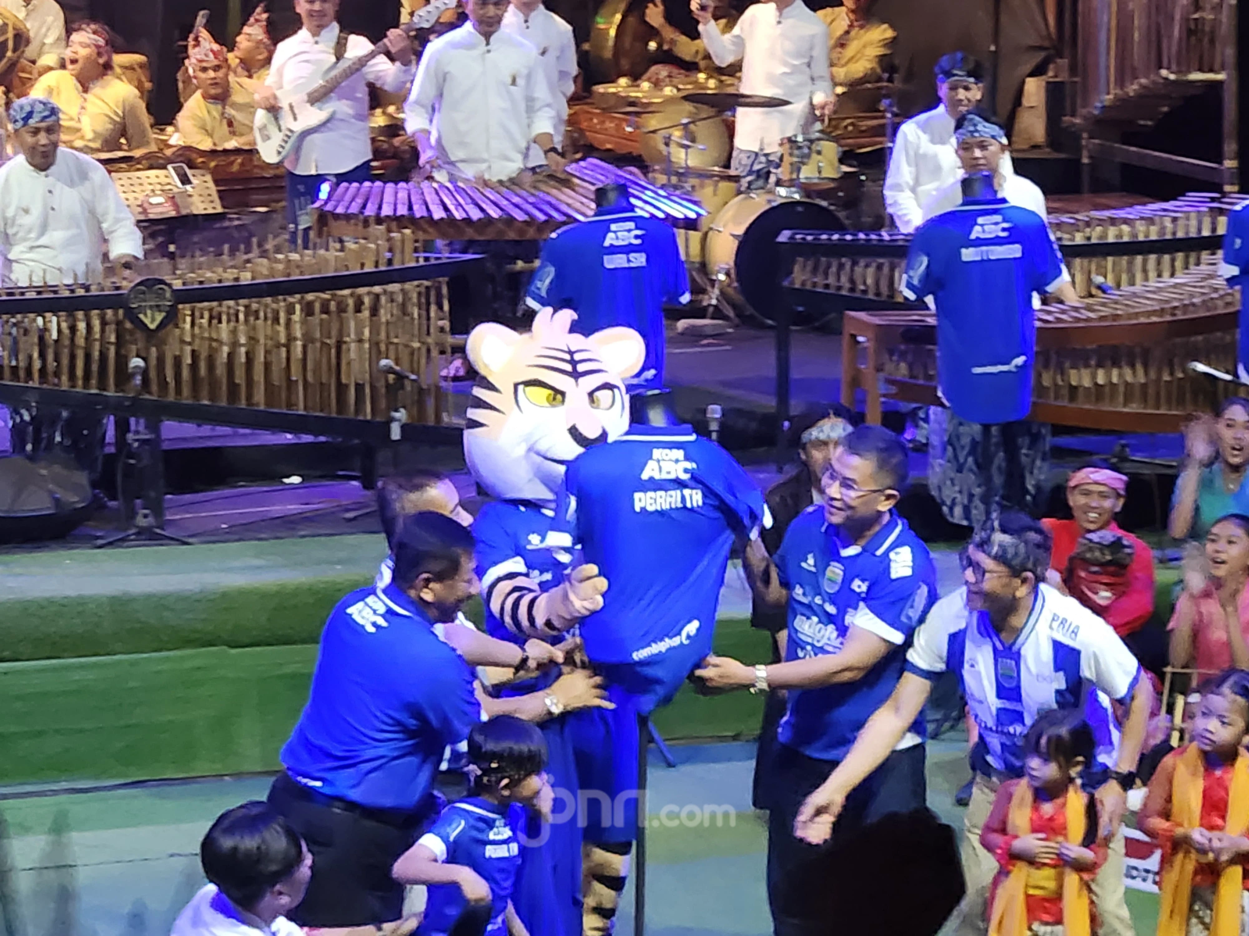 Bukan Persija! Mariano Peralta Resmi Gabung Persib
