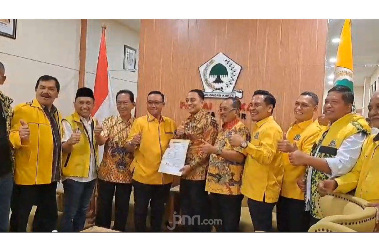 Setelah Gerindra, Eri-Armuji Terima Formulir B1 KWK dari Golkar