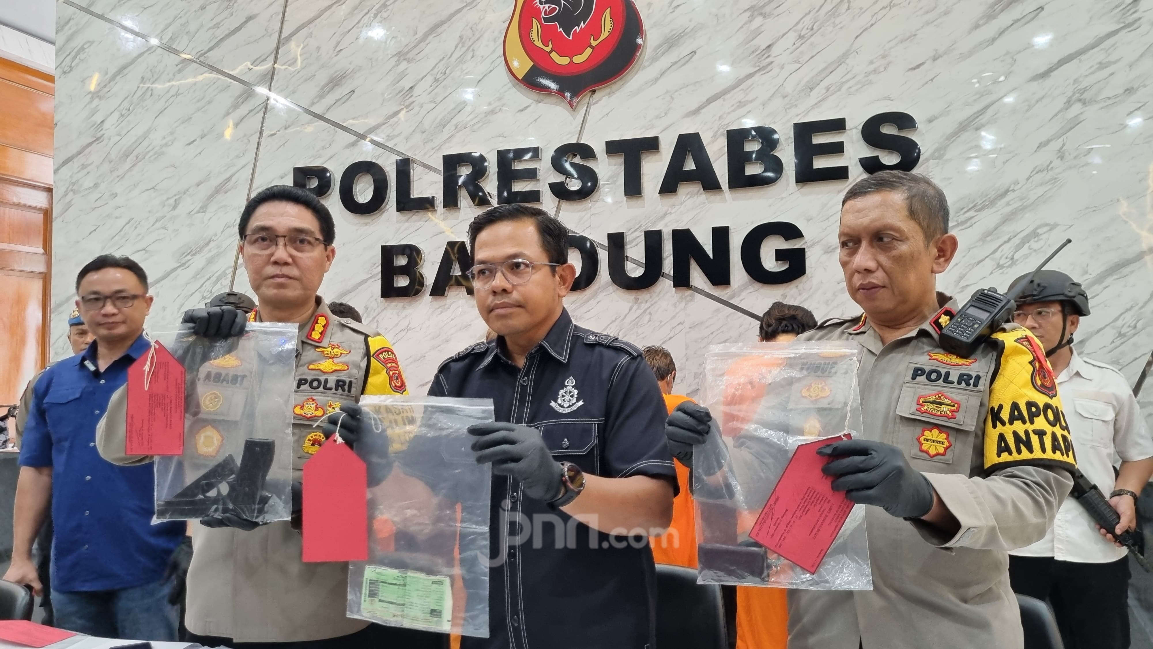 Pelaku Penculikan Pakai Pistol Asli Saat Beraksi di Antapani, Bandung