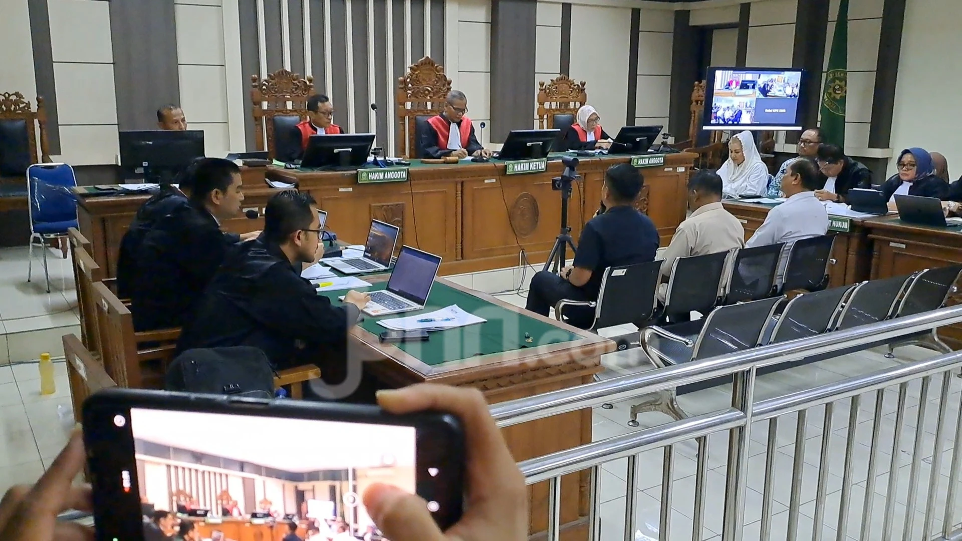 Kuasa Hukum Mbak Ita: Mas Ade Dendam Sama Bu Wali?