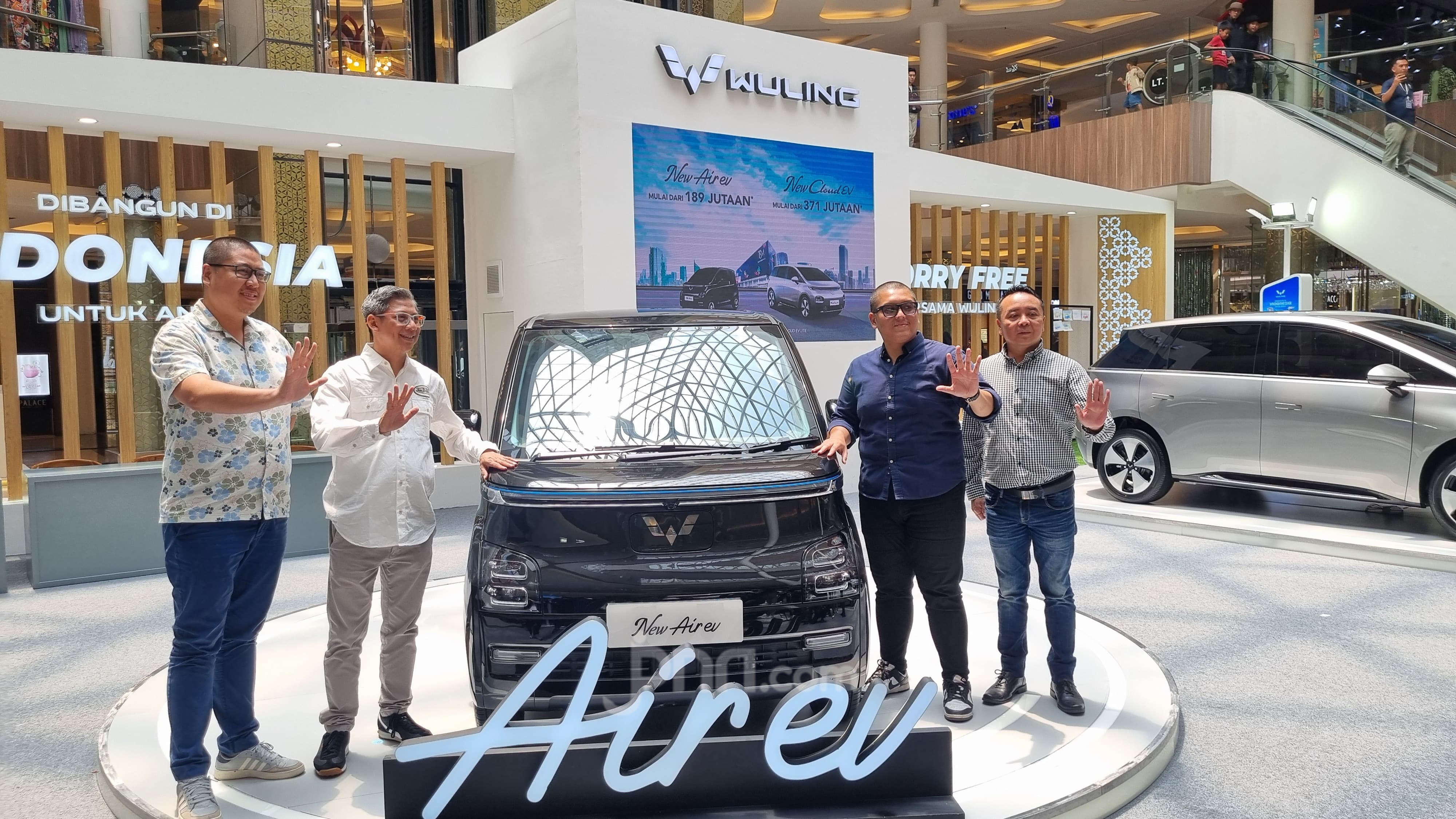 Wuling Siap Kuasai Pasar Mobil Listrik Indonesia dengan 2 Produk Baru