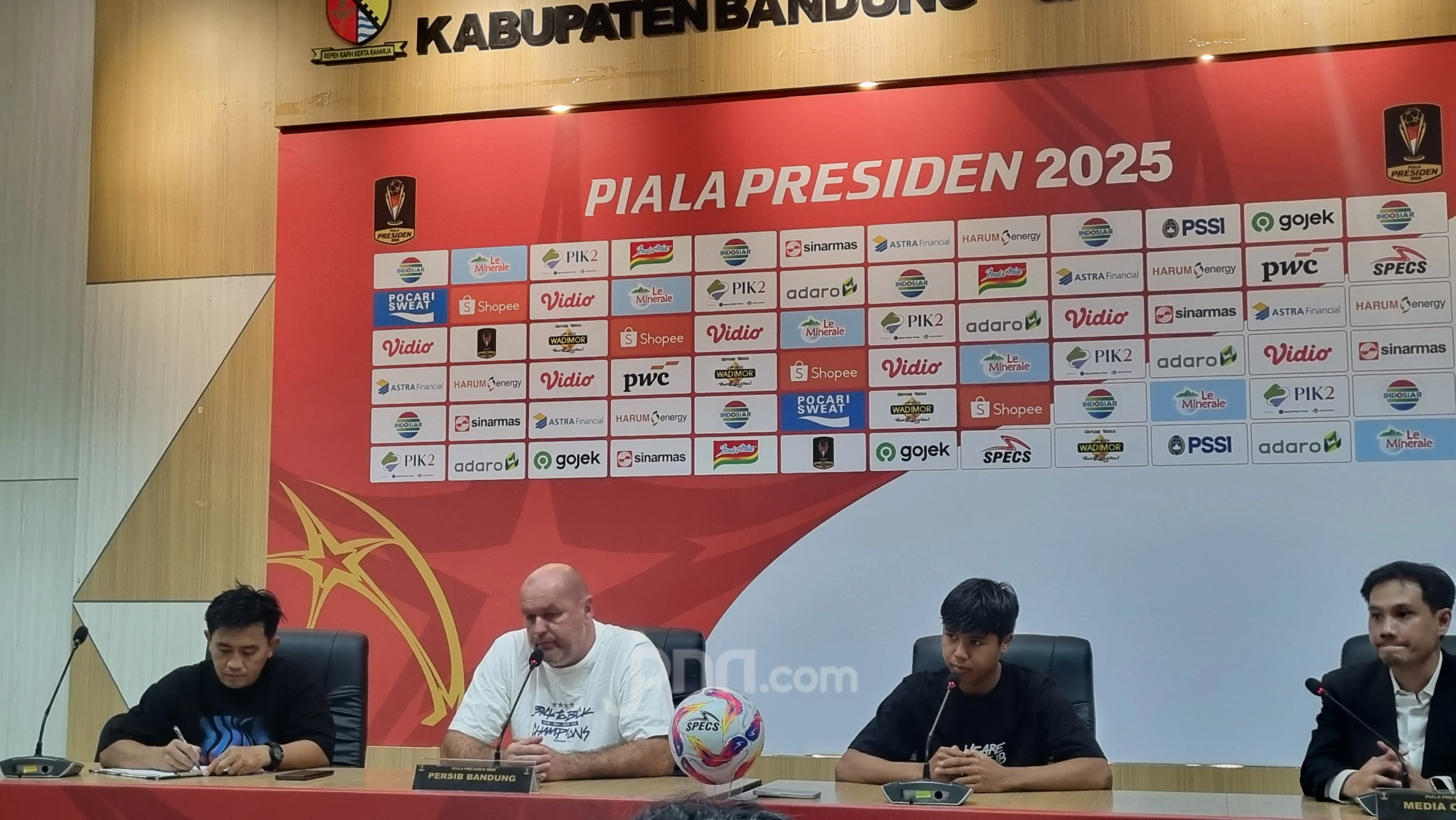 Bukan Kecewa dan Kesal, Bojan Hodak Justru Senang Anak Asuhnya Keok 0-2