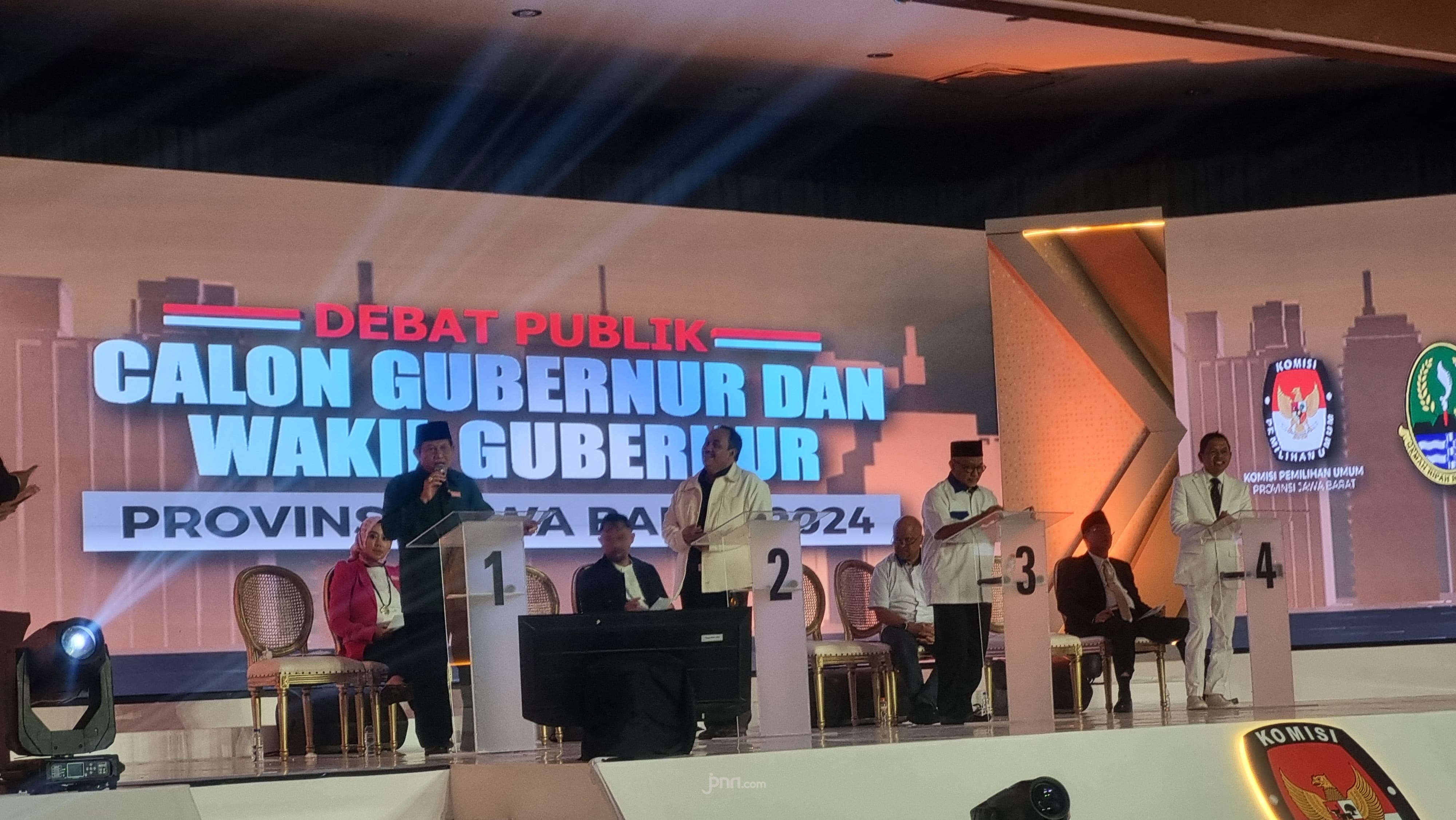 Debat Pilgub Jabar: Jurus Sikoming Milik Paslon Jeje - Ronal Solusi Kecemasan di Kalangan Remaja