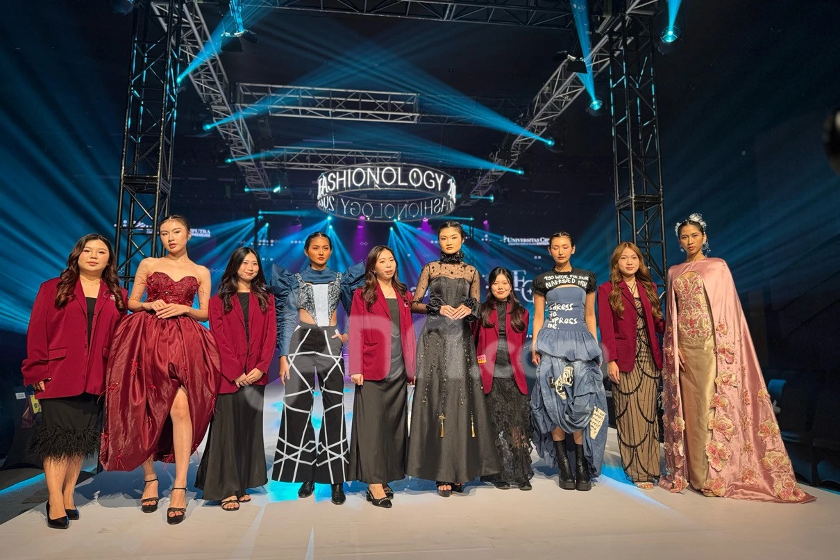 Fashionology 2025, Mahasiswa UC Sulap Limbah Jadi Busana Bernilai Jual Tinggi