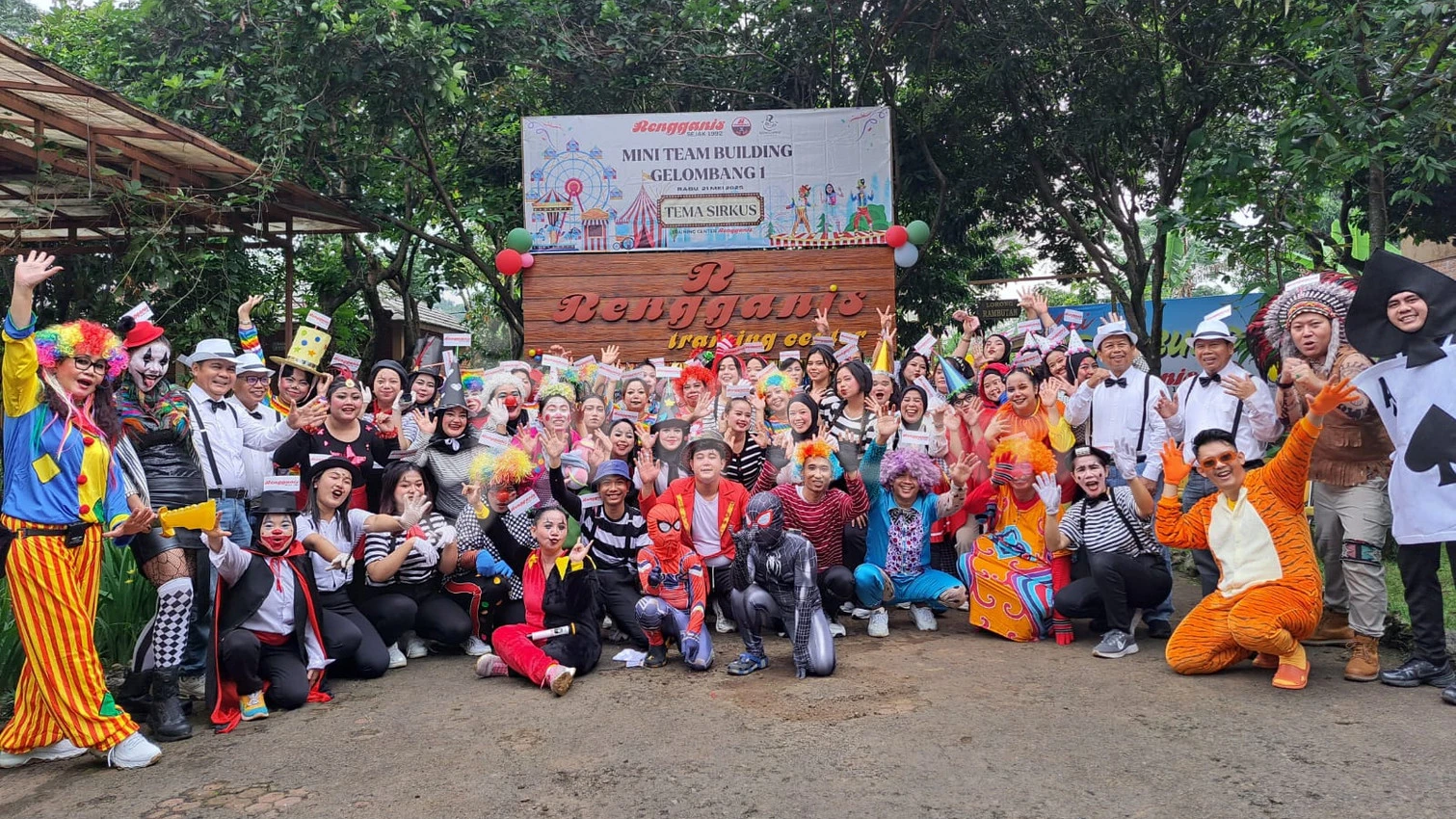 Salon Terbesar di Bogor Gelar Team Building Bertema Unik