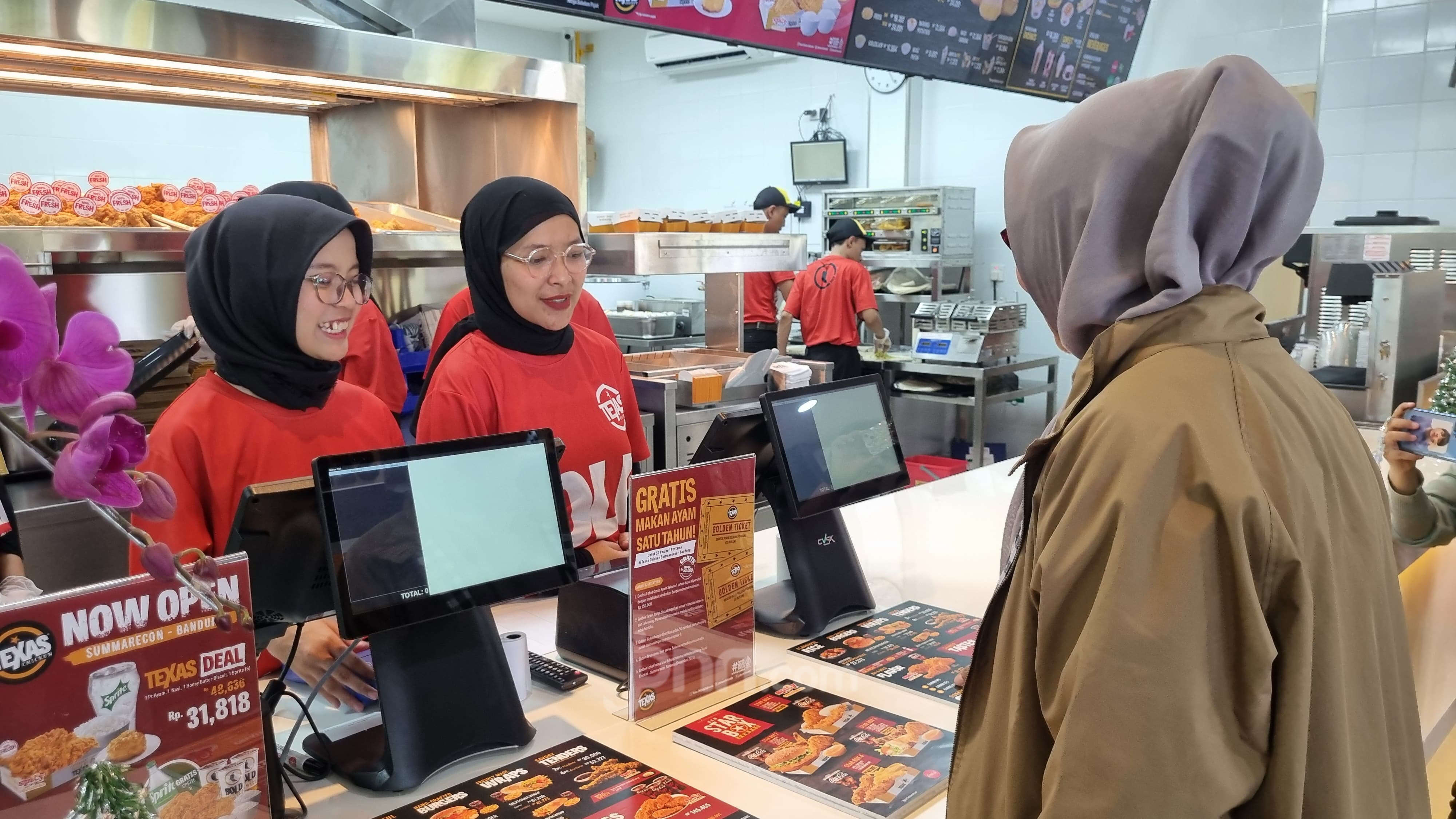 Texas Chicken Buka Gerai Baru di Summarecon Bandung