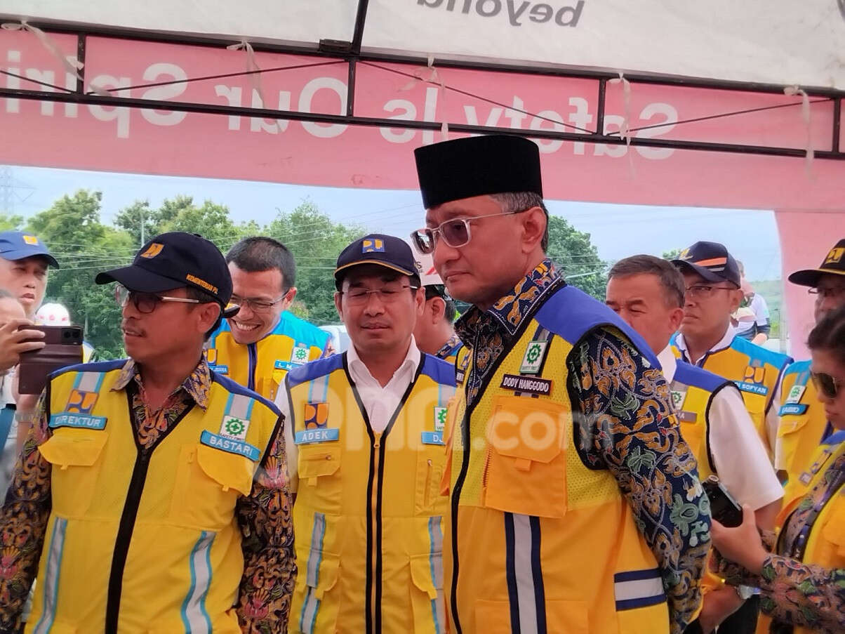 Menteri PU Tinjau DI Glapan Timur, Targetkan Efisiensi Irigasi untuk Tingkatkan Produktivitas Petani