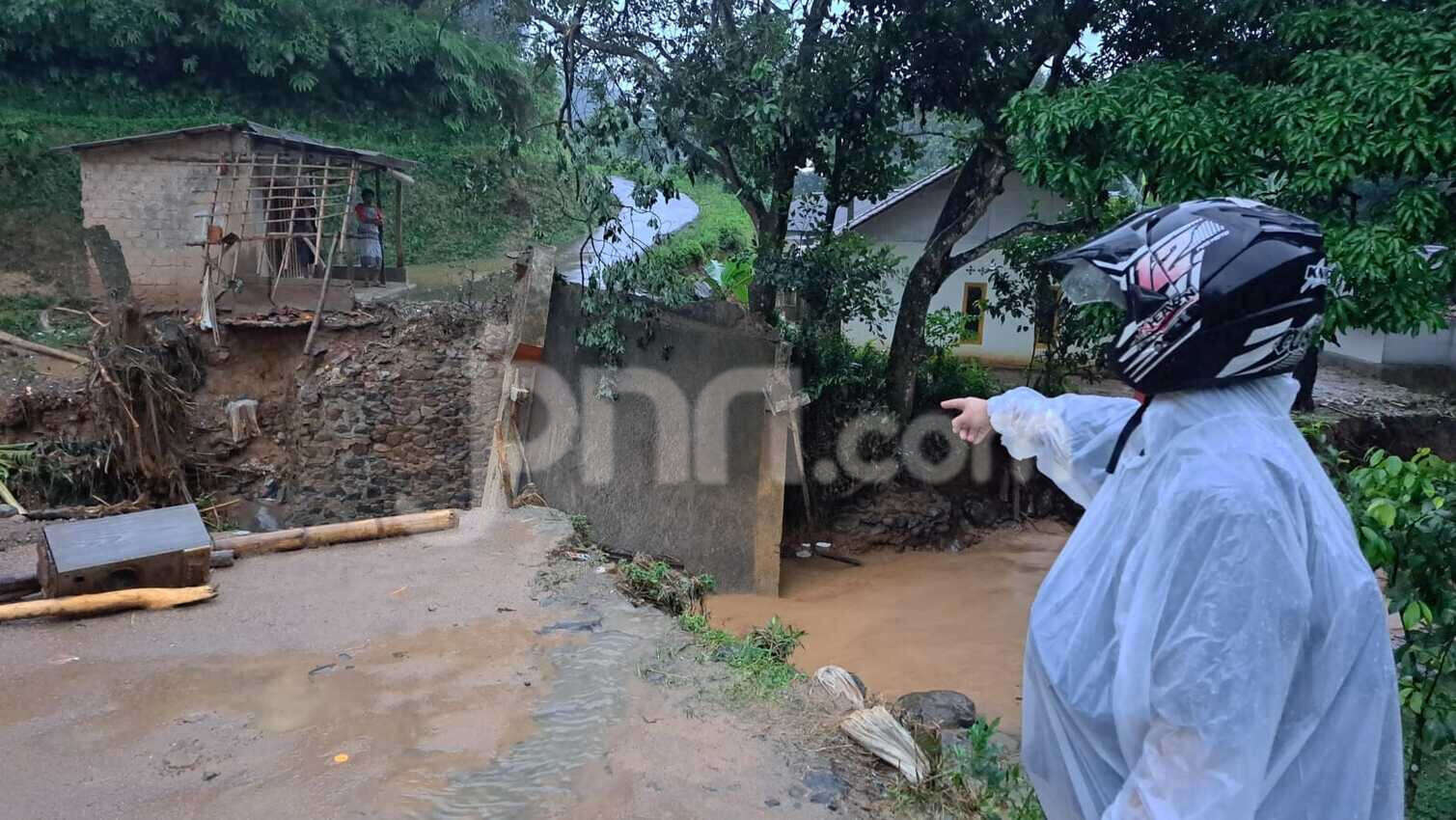 Pemprov Jabar Inventarisi Jembatan Tua yang Berpotensi Ambruk Tergerus Aliran Sungai