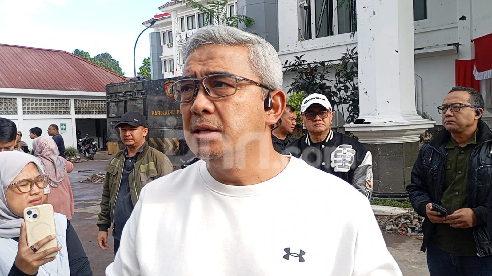 5 Bangunan Dibakar Demonstran, Walkot Bandung Farhan Mengaku Sedih