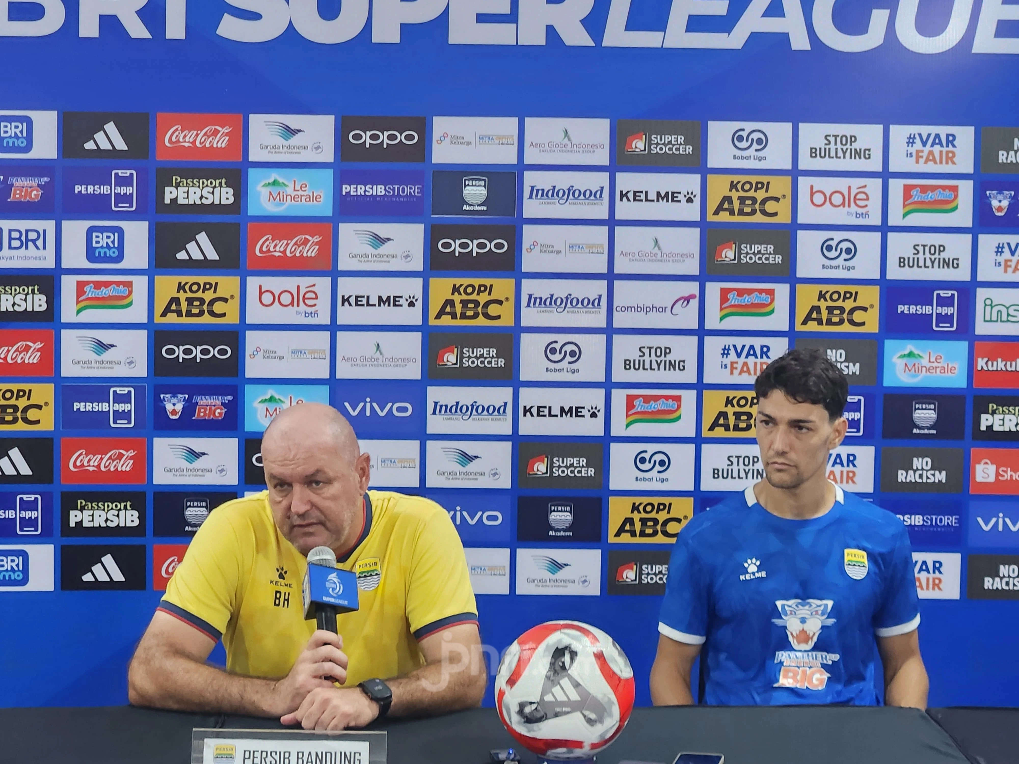Bojan Hodak Sampaikan Kondisi Terkini Pemain Persib