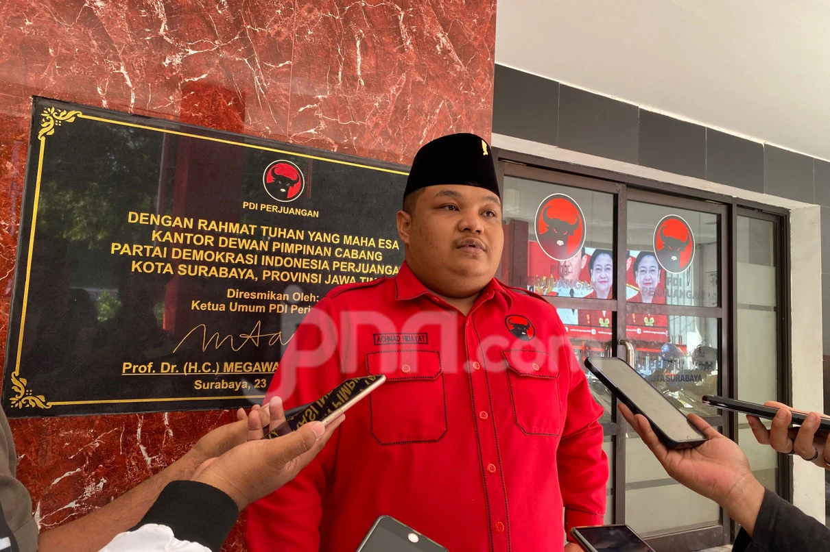 Achmad Hidayat Soroti Gaya Kepemimpinan Plt DPC PDIP Surabaya