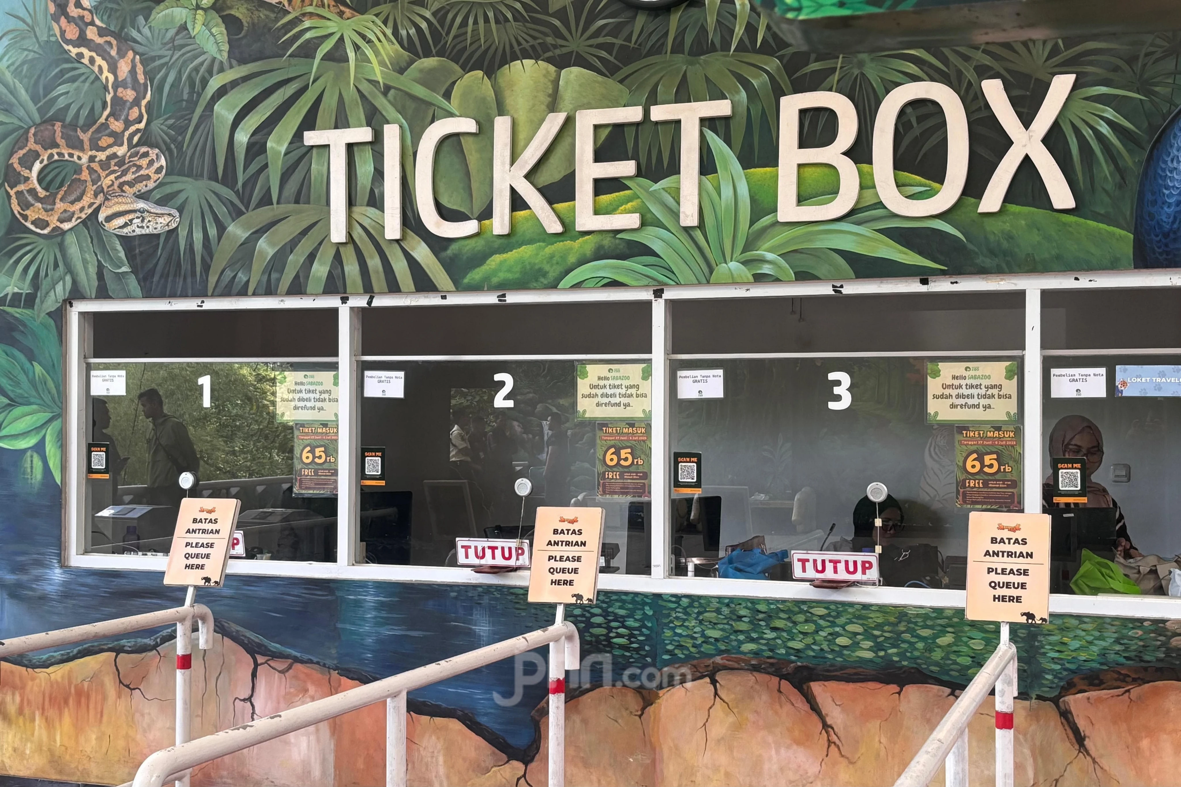 Bentrok Dua Pengelola, Bandung Zoo Ditutup Sementara