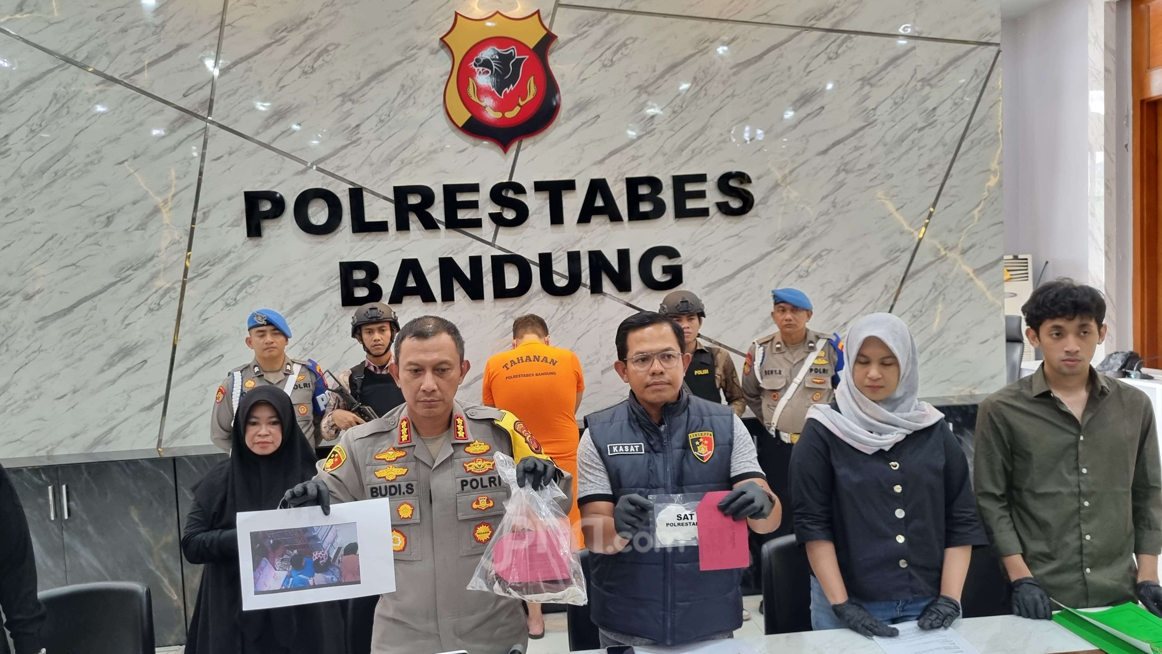 Perkenalkan Ini Pria Paling Bejat se-Kota Bandung, Nekat Masturbasi saat Antre di Kasir Toko