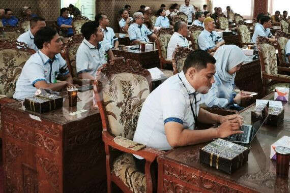 PHK Massal PT Sritex, Gubernur Jateng Klaim Ada 9 Perusahaan yang Siap Rekrut