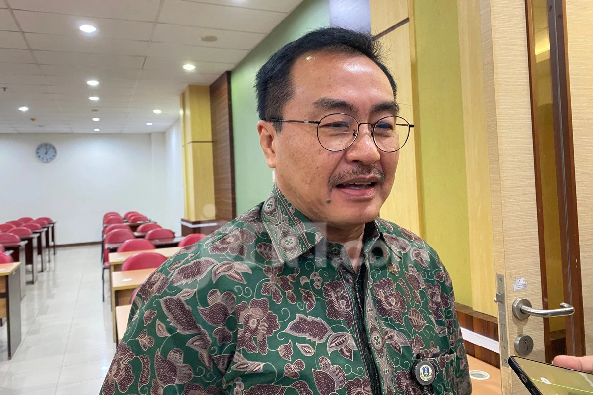 Banyak Warga Berobat ke Luar Negeri, Gubes FK Unair Soroti Kurikulum Pendidikan Dokter