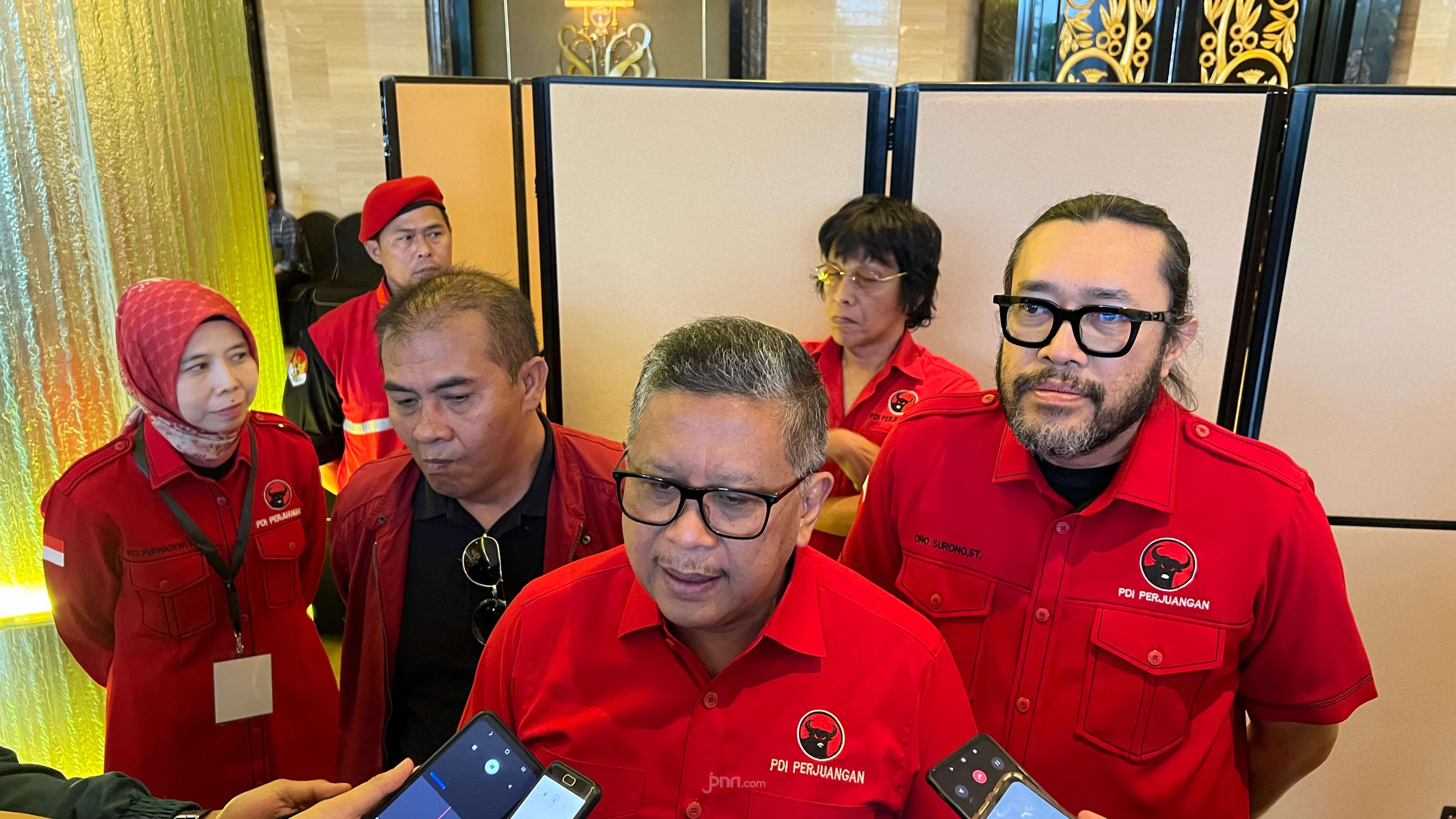 Sekjen PDIP Hasto Minta Kader Partai Bekerja Lebih Keras Menangkan Jeje-Ronal di Pilgub Jabar 2024