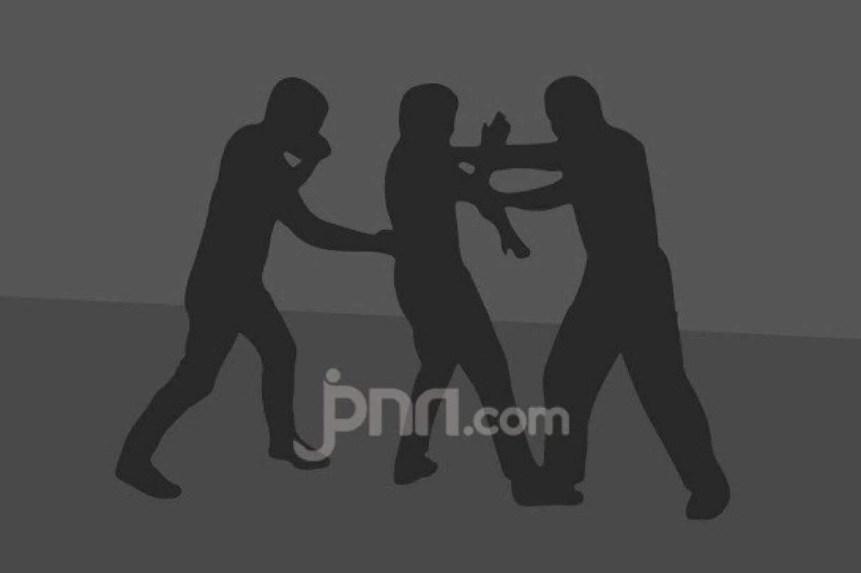 Pemuda di Probolinggo Jatuh Bersimbah Darah Dibacok OTK Saat Hendak Nonton Karnaval