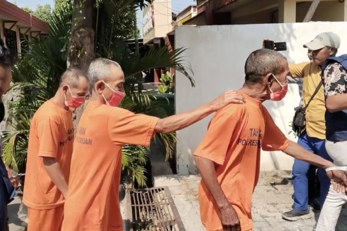 7 Pria di Pasuruan Perkosa & Cabuli Gadis 14 Tahun, Salah Satu di Antaranya Ayah Korban
