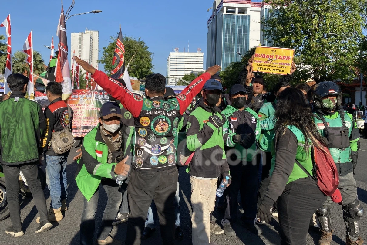Ribuan Ojol Bakal Geruduk Grahadi 20 Mei, Tuntut Regulasi Transportasi Online