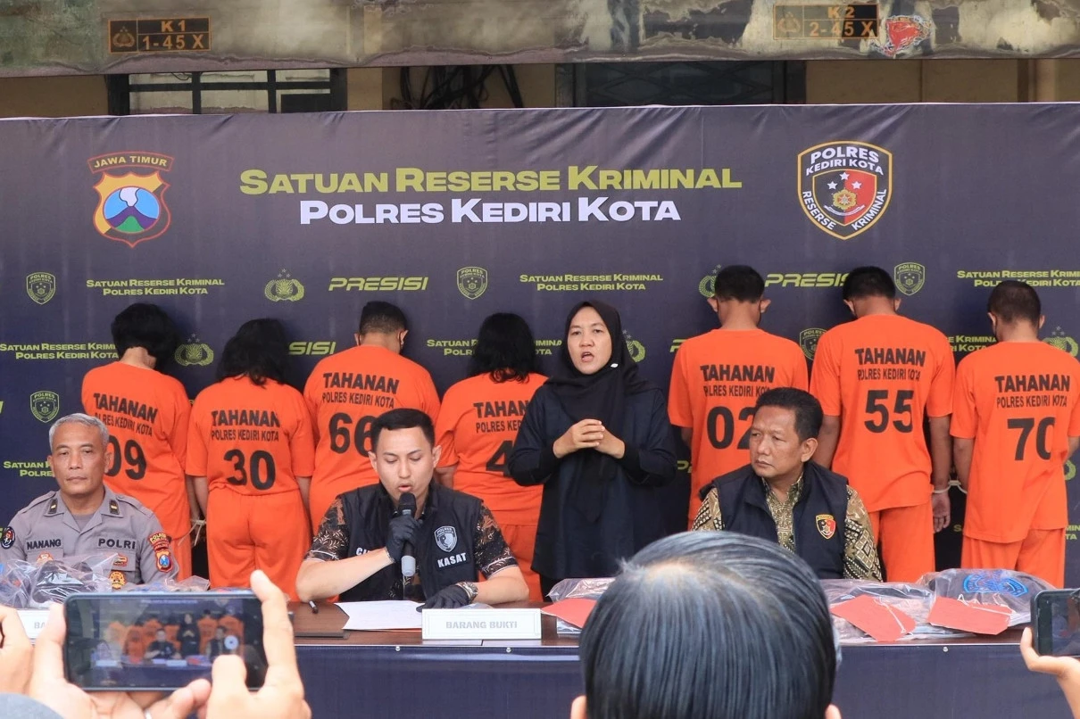Polisi Ungkap Komplotan Copet Wanita, Sasar Pusat Perbelanjaan di Surabaya Hingga Jogja