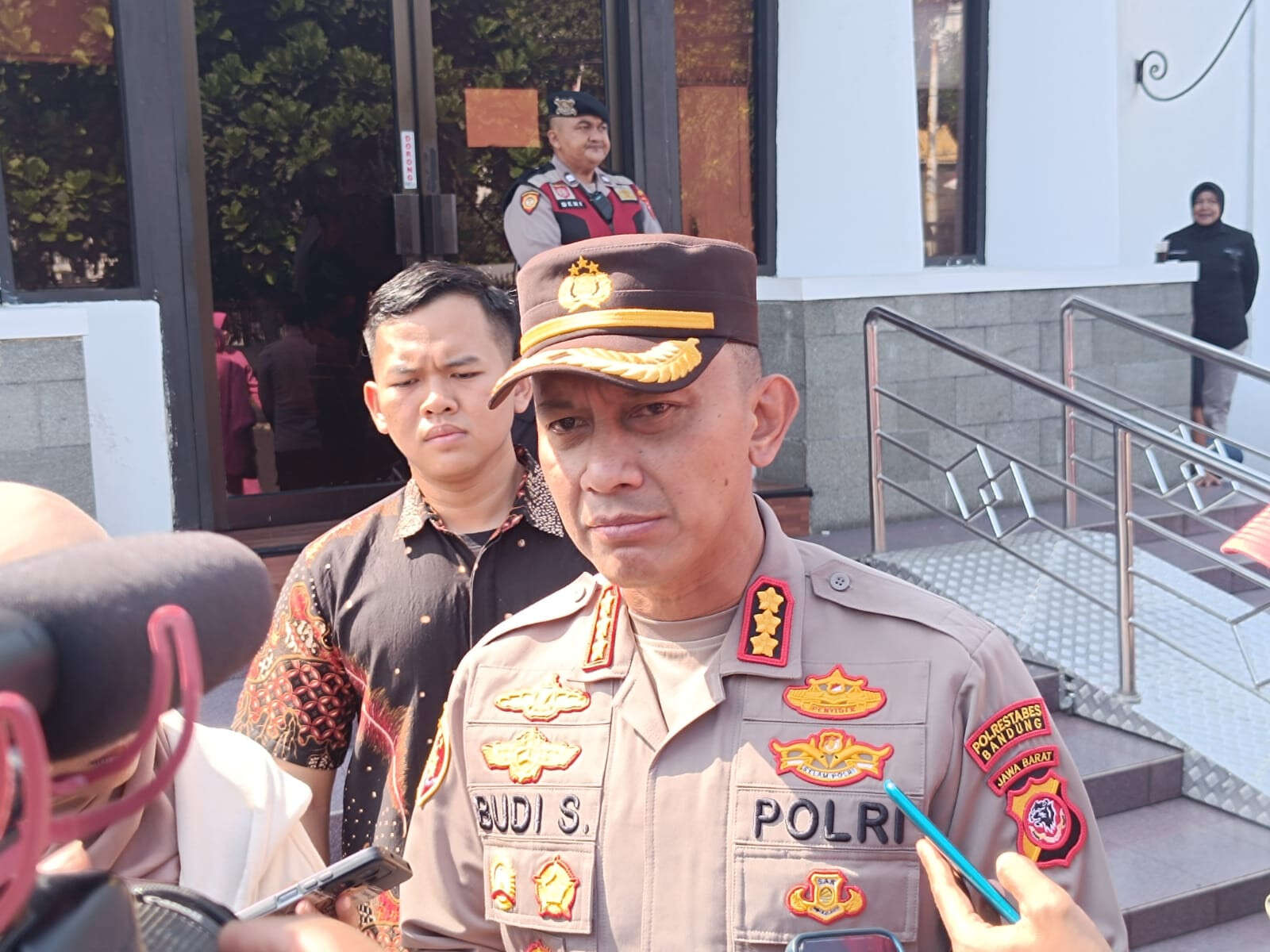 Gusar oleh Galian Kabel, Kang Busar Berikan Ultimatum untuk Pemkot Bandung