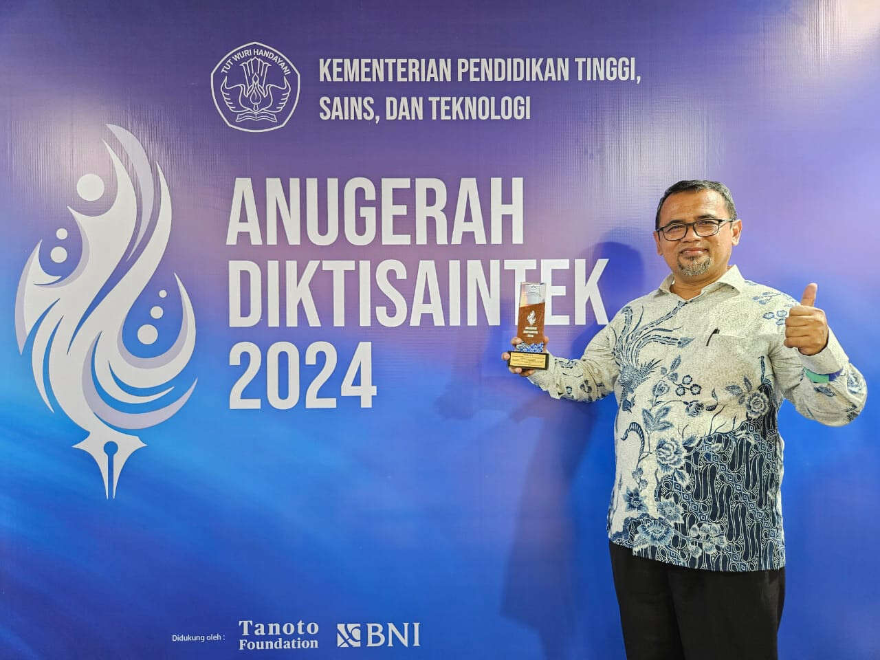 UIKA Bogor Kantongi Penghargaan Nasional di Ajang Anugerah Diktisaintek 2024