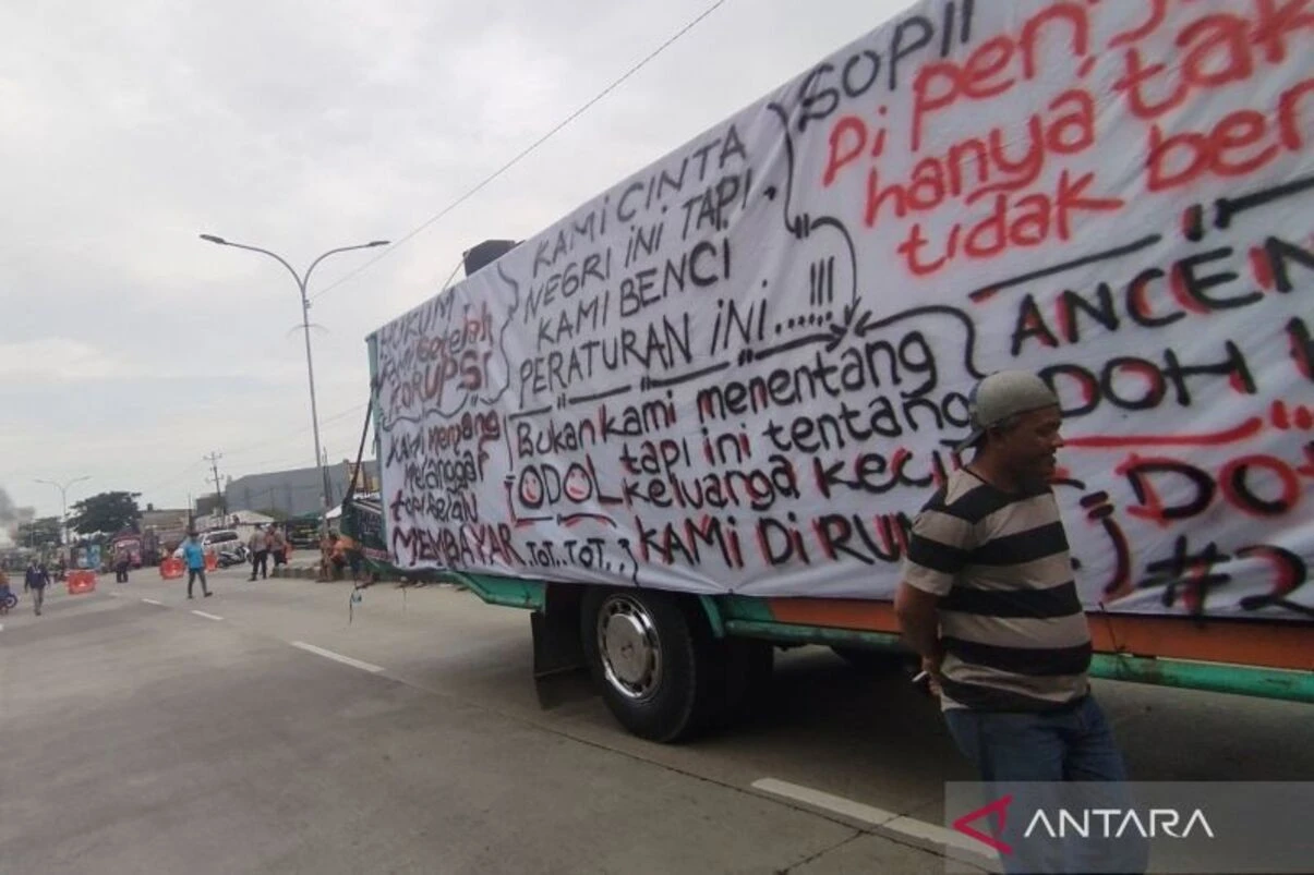 Ratusan Sopir Truk Protes di Kudus, Aturan Soal ODOL Dinilai Tak Adil