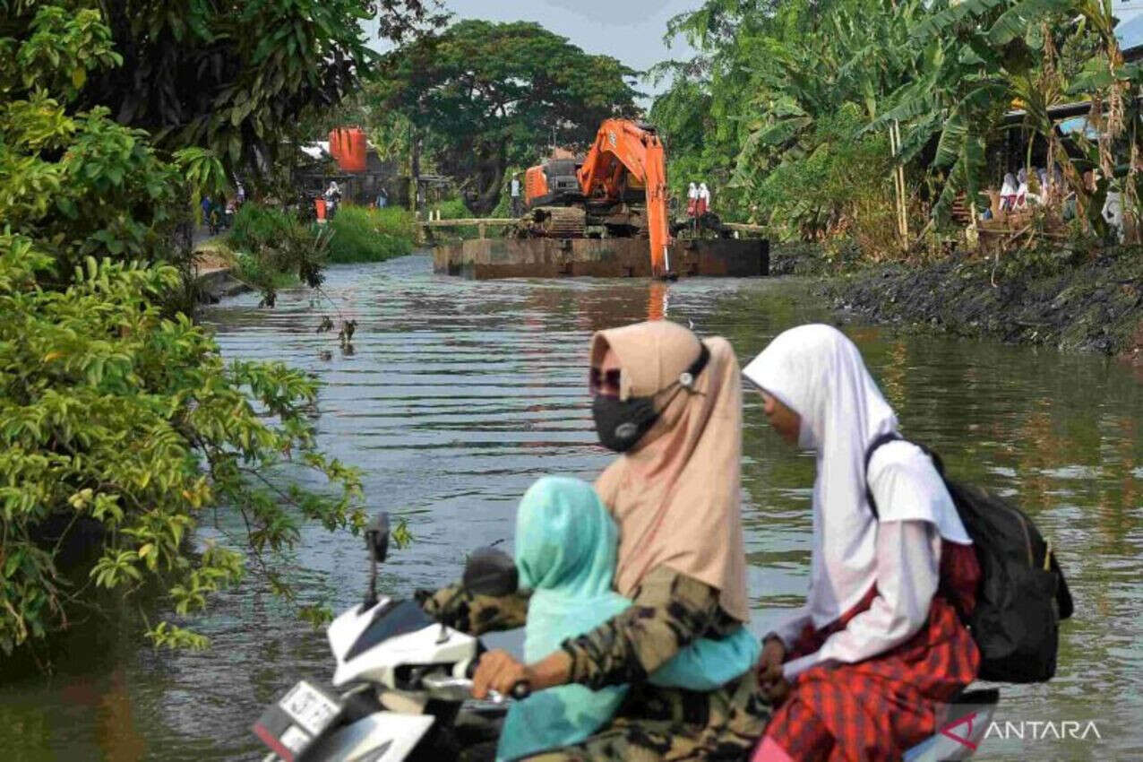 Tahun Ini Pemkab Bekasi Targetkan Menormalisasi Sungai 81 Kilometer Demi Cegah Banjir