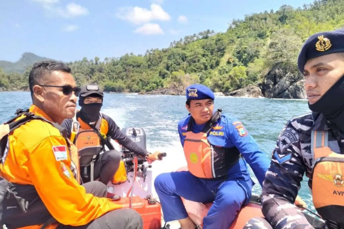 2 Nelayan di Trenggalek Hilang Tersapu Ombak Saat Cari Kerang di Pantai Ngadipuro