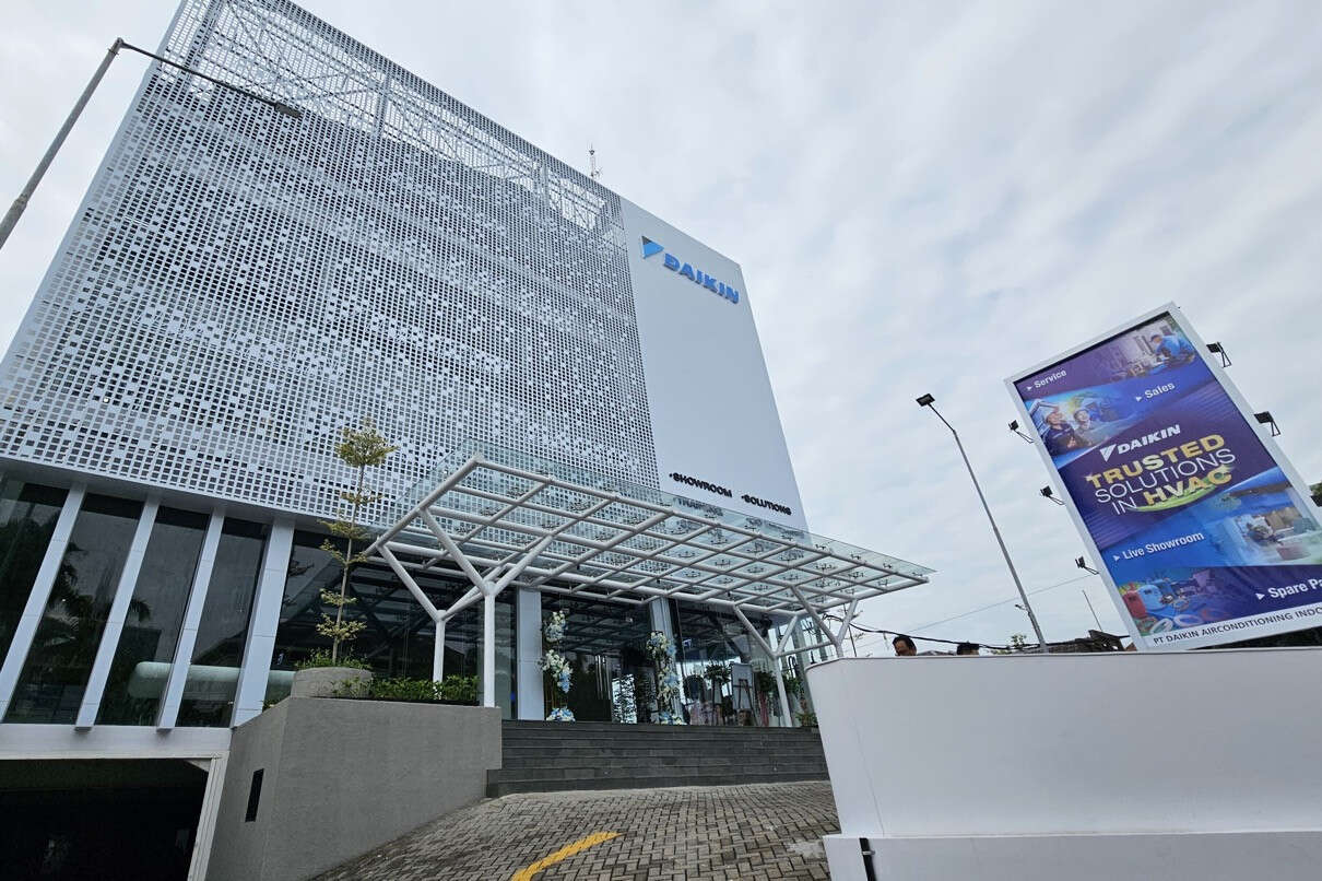 Resmikan Kantor di Surabaya, Daikin Tawarkan Layanan Lengkap & Ramah Lingkungan