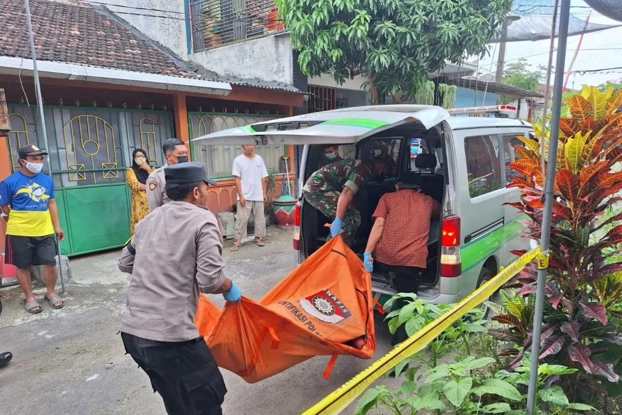 Warga Blitar Ditemukan Meninggal Membusuk di Rumah Kontrakan
