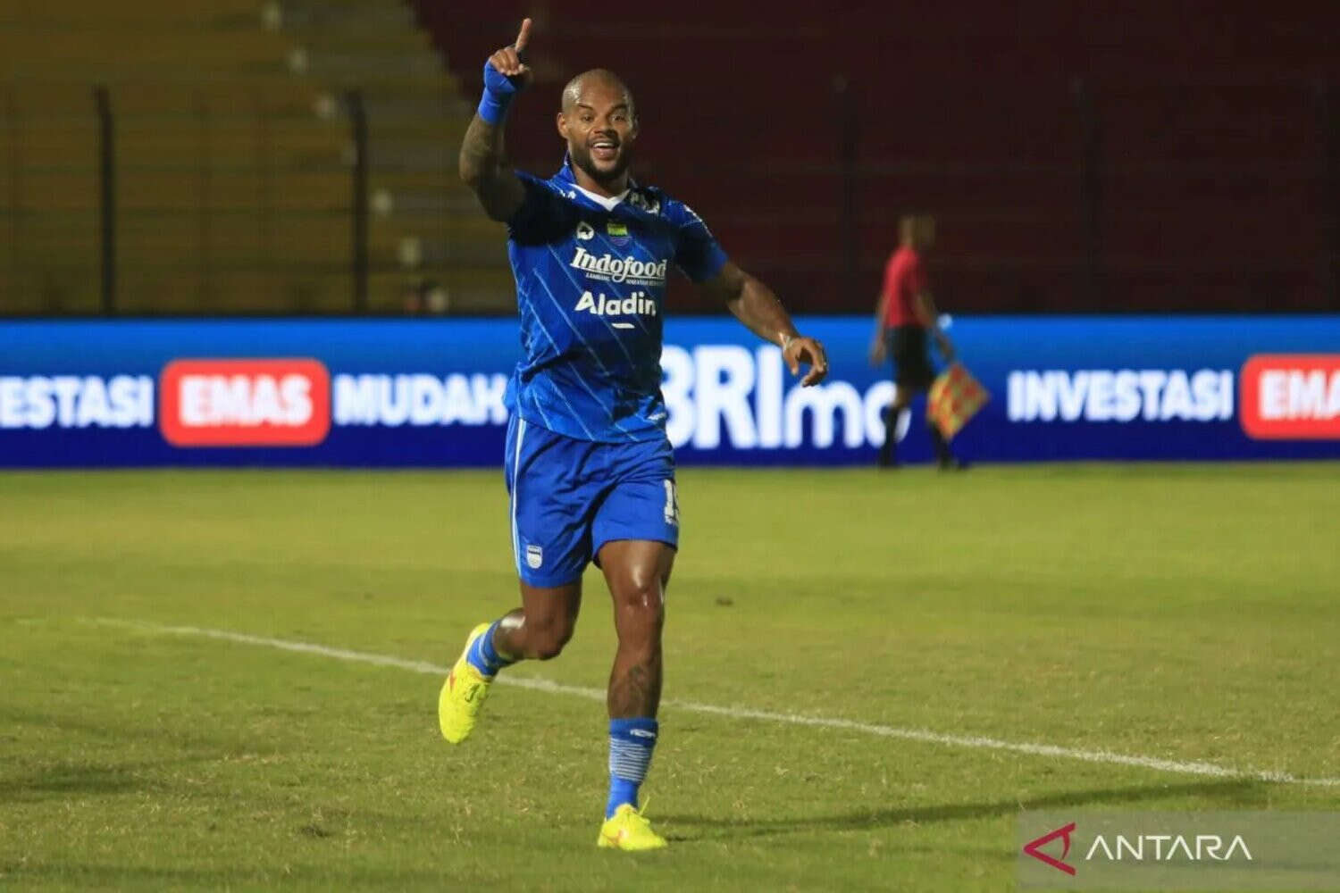 4 Pemain Persib Bandung Bantai Rans Nusantara FC dengan Skor Telak