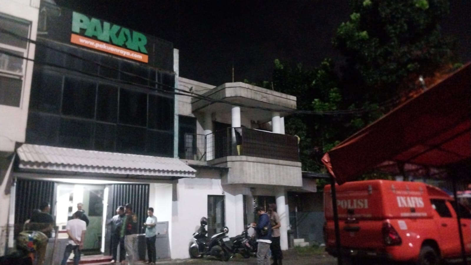 Kantor Redaksi Harian PAKAR Bogor Dibakar OTK