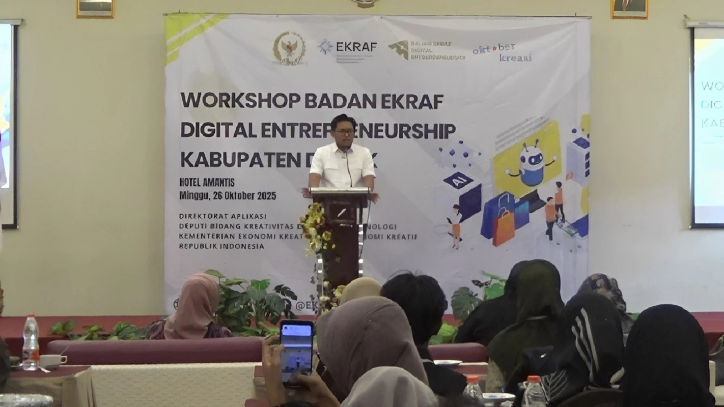 Dukung Ekonomi Kreatif, Andhika Pangarso Bekali Anak Muda Demak Ilmu Digital Marketing