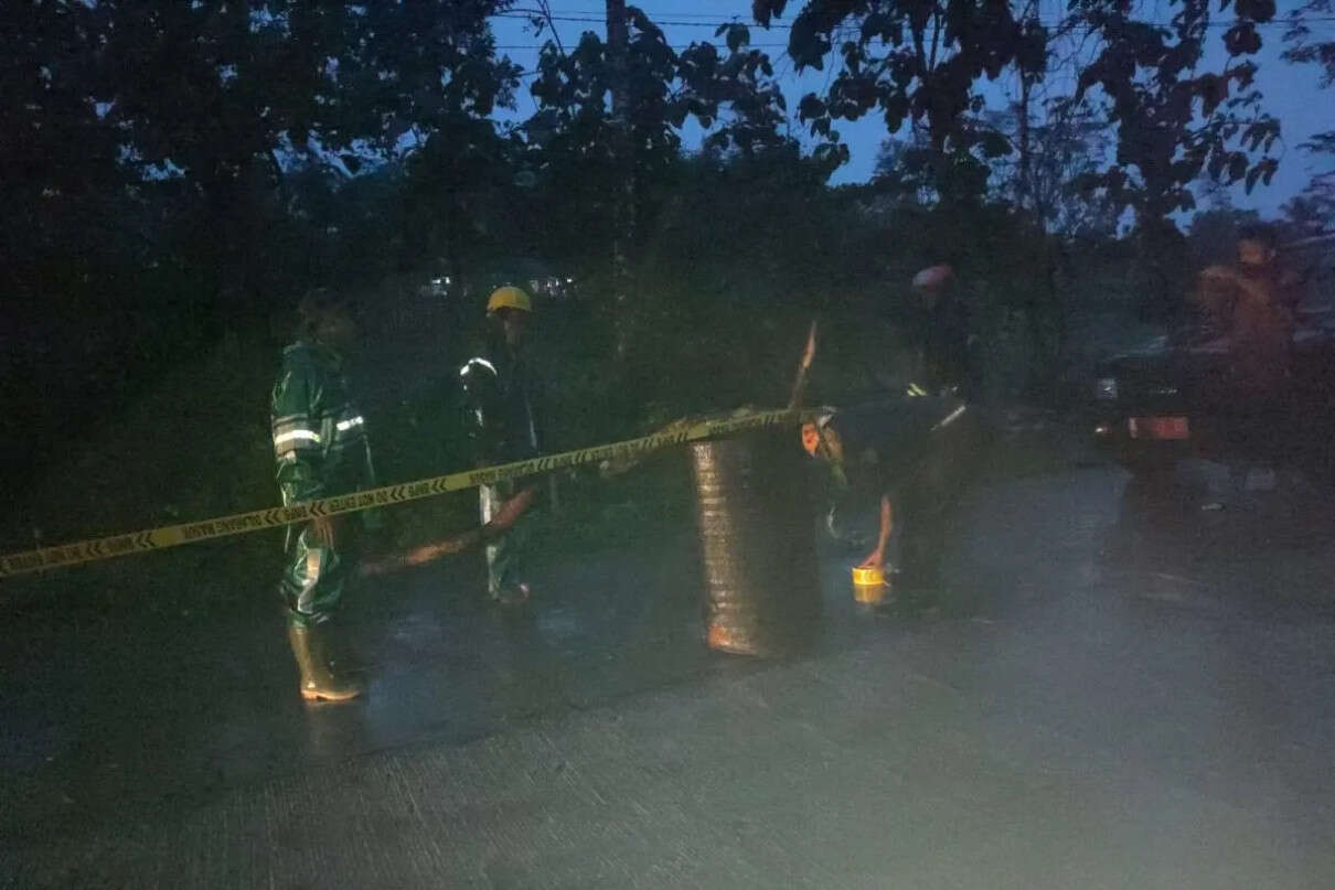 Hujan Deras, Beberapa Titik Jalan Raya Penghubung Kepanjen-Pagak Longsor