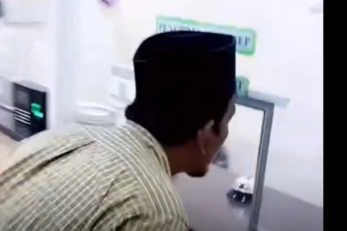 Viral Warga Bangkalan Tunggu 2 Jam Saat Ambil Obat di Puskesmas, Ternyata Ditinggal Ngopi
