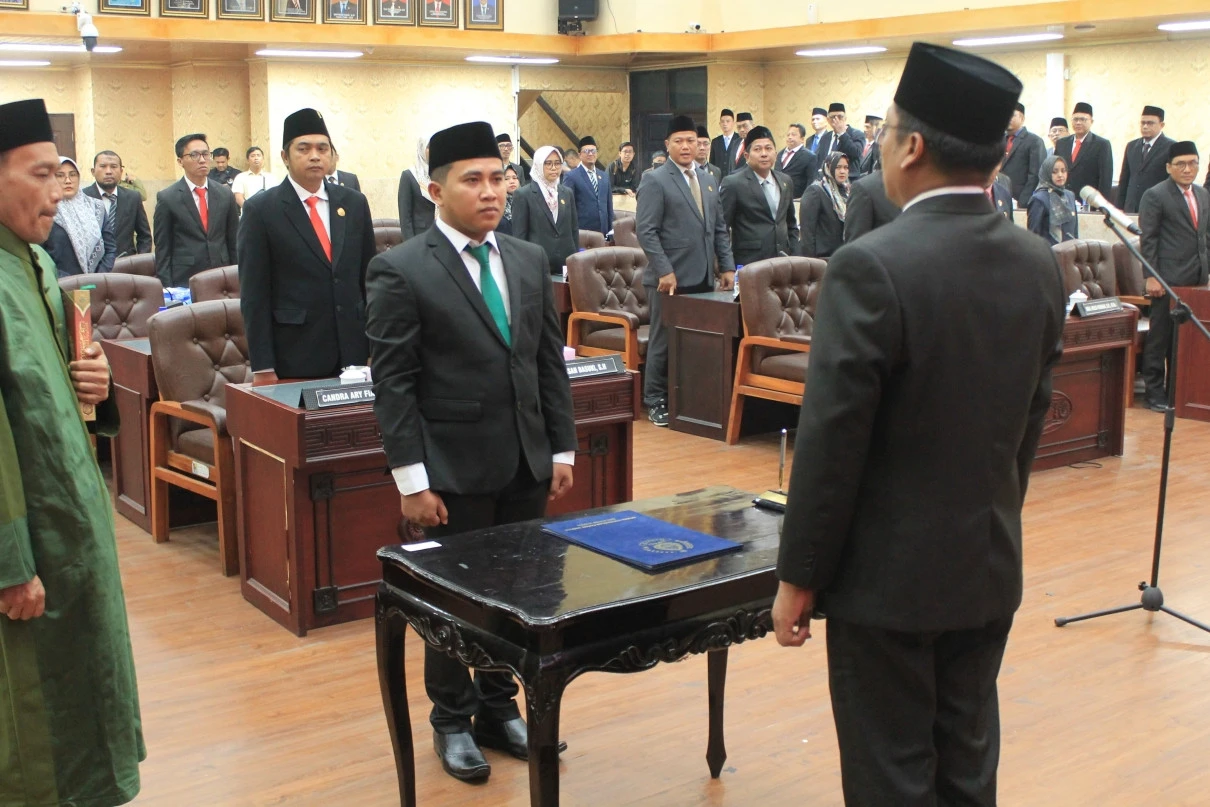 Nurhuda Candra Hidayat Resmi Gantikan Robith Wajdi di DPRD Jember Lewat PAW