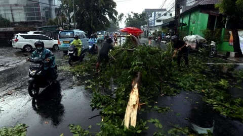 Cuaca Jawa Tengah, Rabu (12/6), Hujan Lebat Turun di Daerah Ini, Lihat Sebarannya