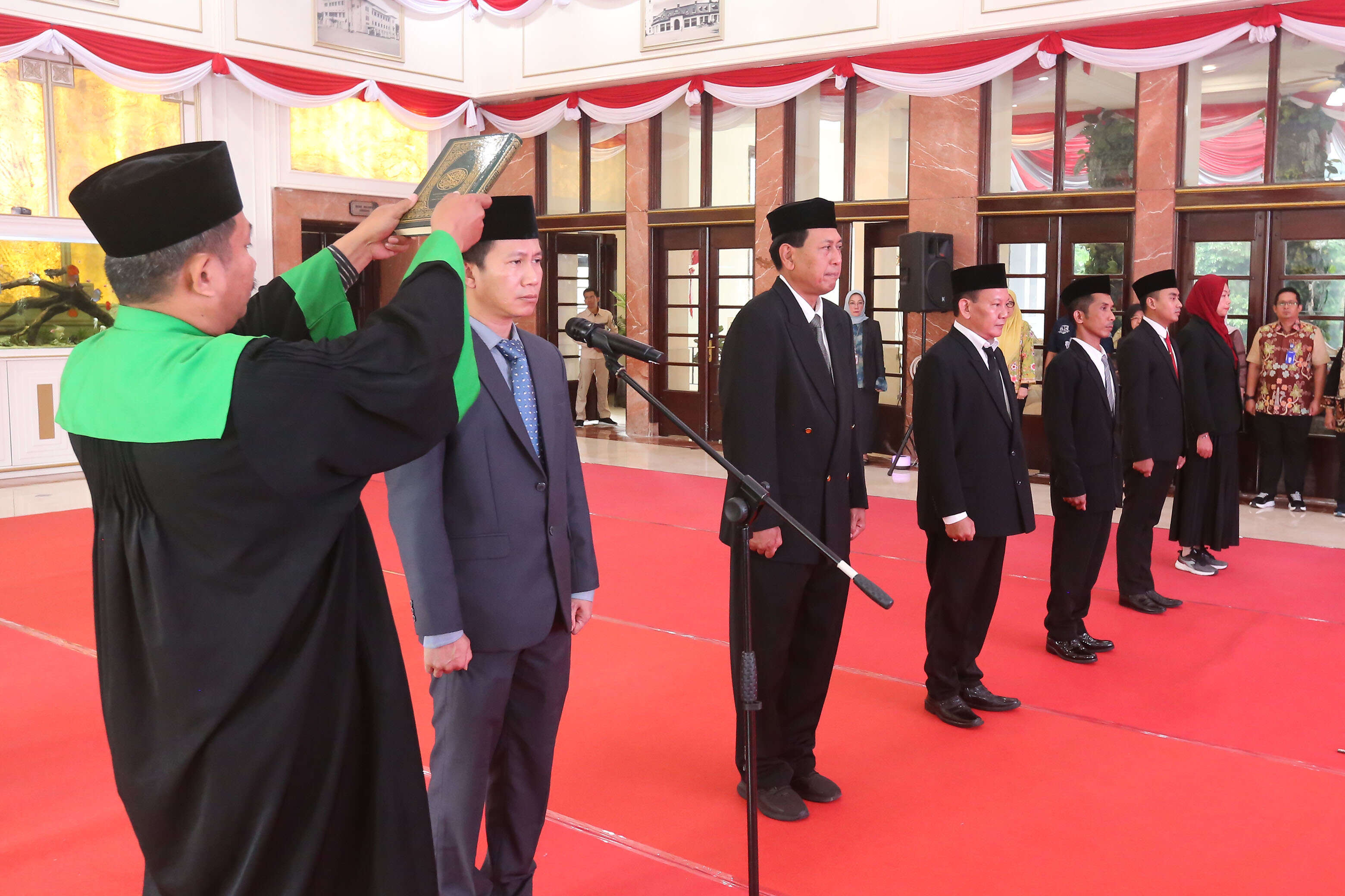 Pjs Wali Kota Restu Lantik 6 Pejabat Administrator dan Pengawas