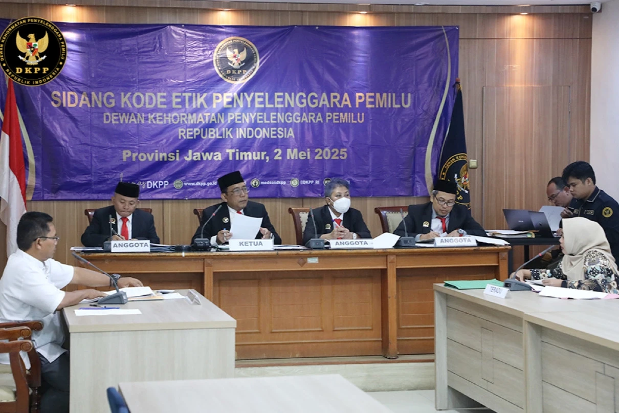 Terbukti Jadi Pengurus Demokrat, Anggota KPU Kabupaten Madiun Diberhentikan