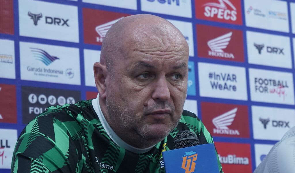 Bojan Hodak Ingin Persib Bandung Putus Tren Tak Terkalahkan PSM Makassar