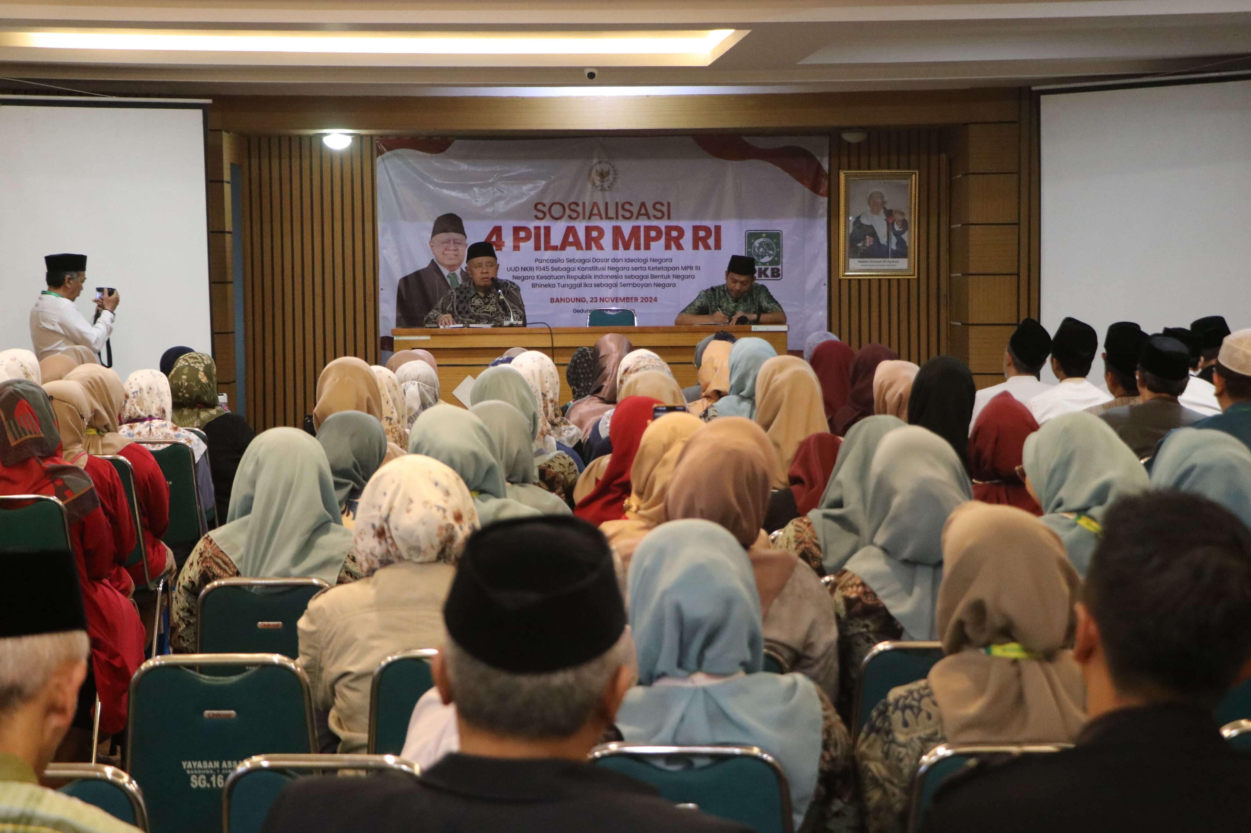 Sosialisasi Empat Pilar MPR RI, Habi Syarif Muhammad Berikan Pesan Penting untuk Para Pengajar