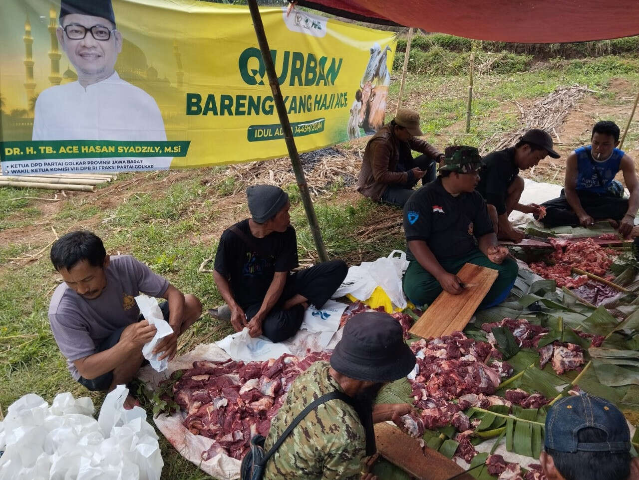 Kang Ace Tebar Kurban di Puluhan Titik Dapil Kabupaten Bandung-KBB